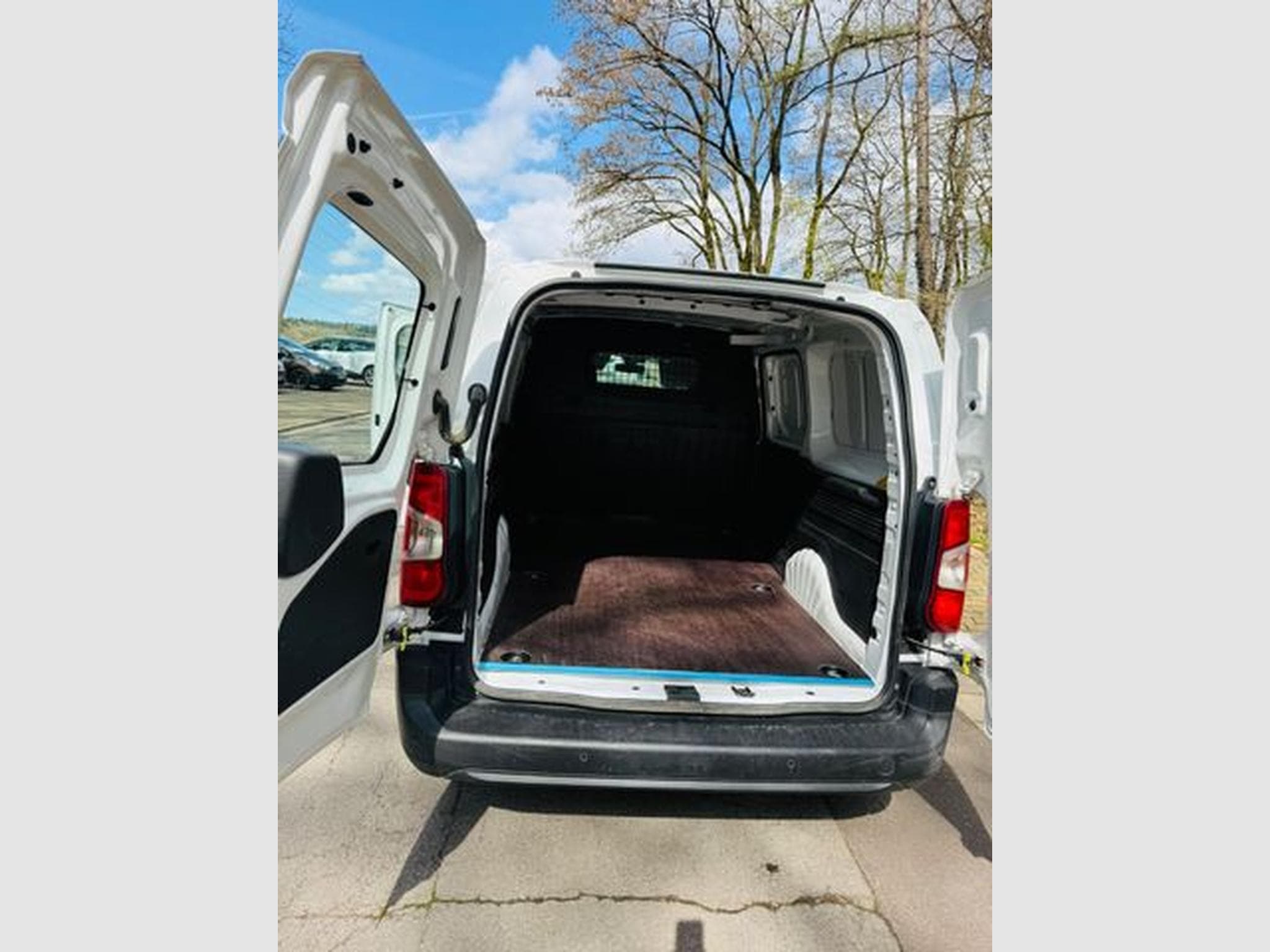 Opel Combo Combo E Cargo Edition erhöhte Nutzlast XL (2019) - Photo 7