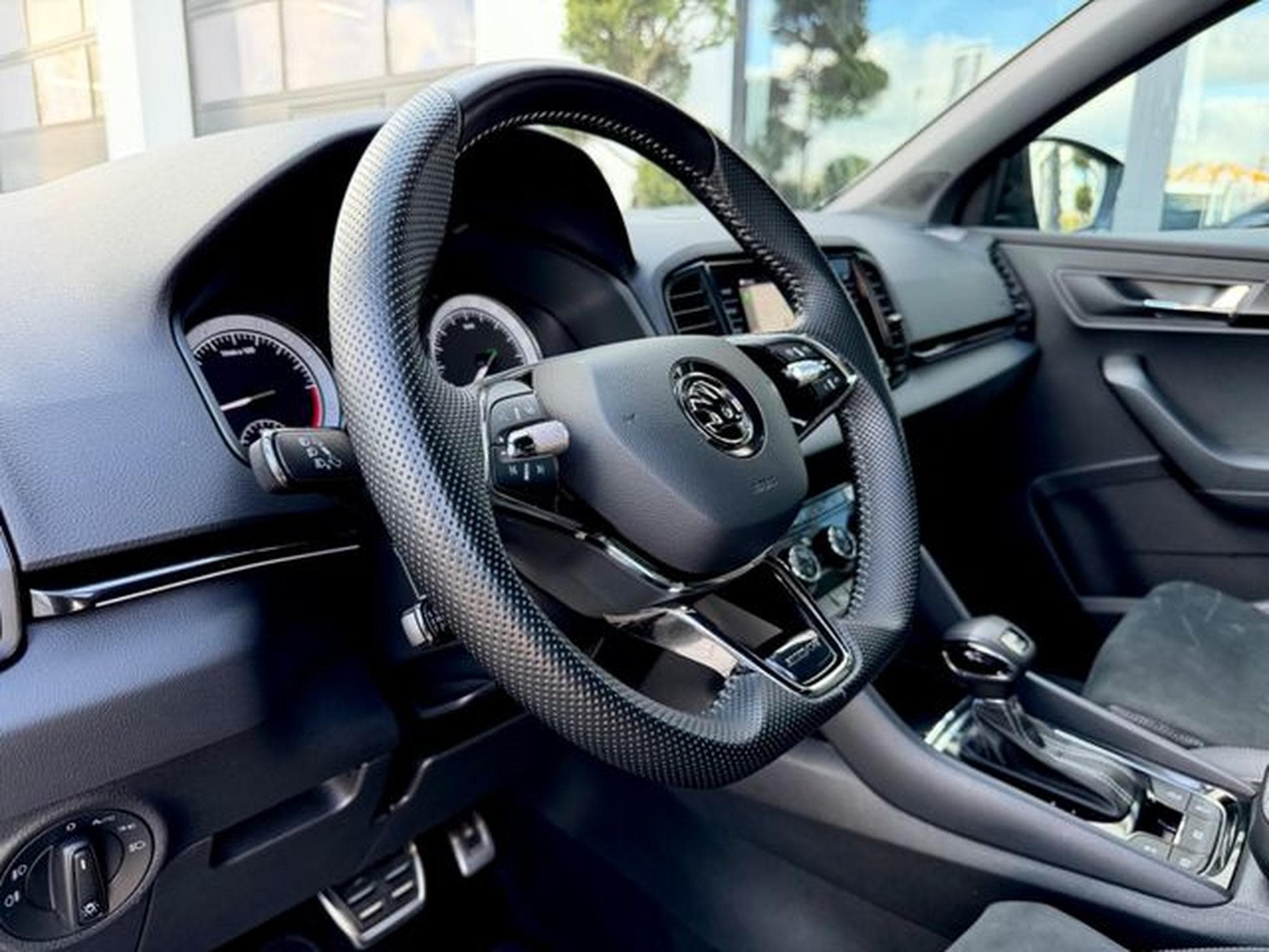 Skoda Karoq Karoq Sportline 2.0 TDI DSG 4x4 /LED/ACC/CAM/ (2020) - Foto 10