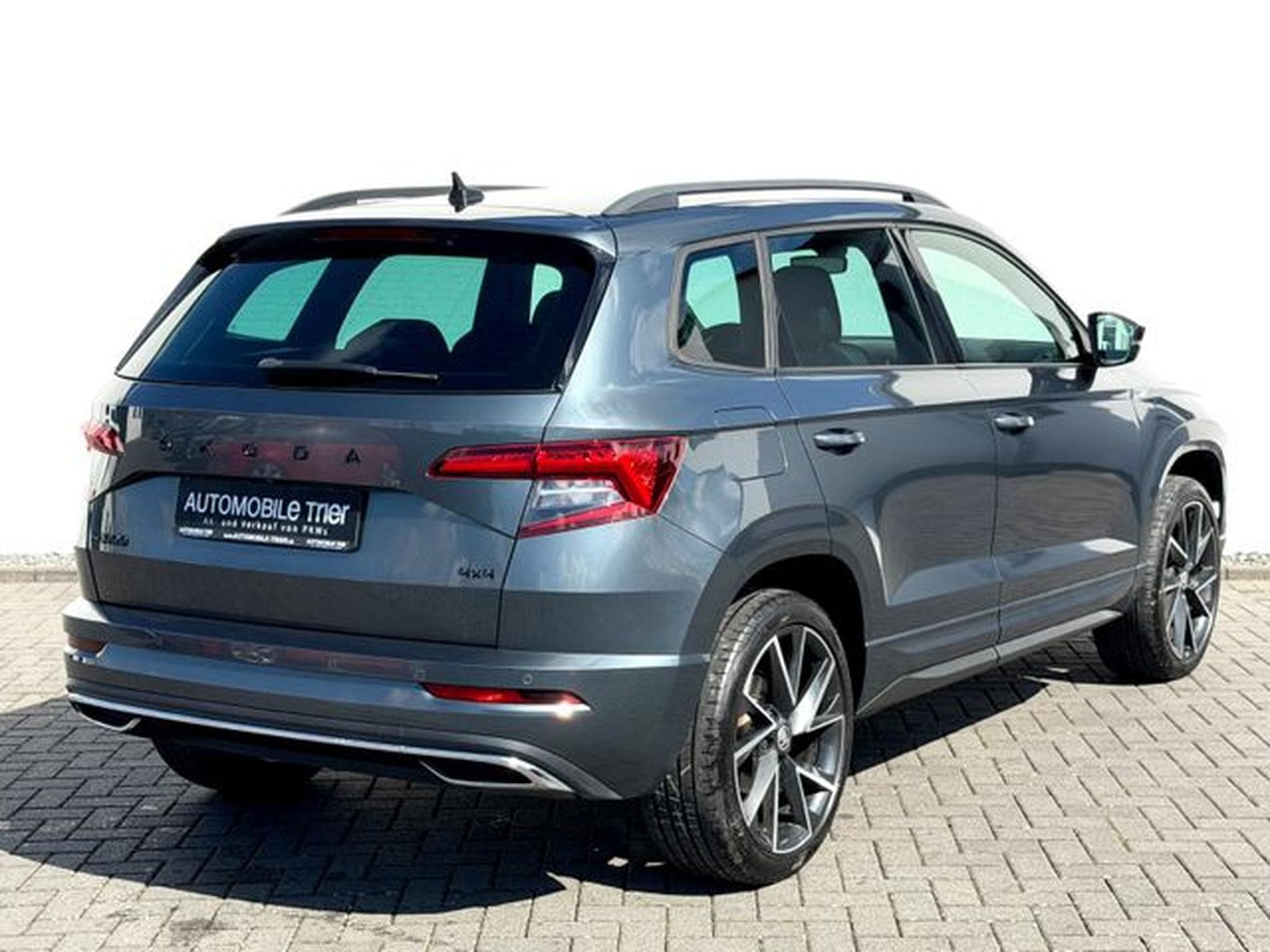 Skoda Karoq Karoq Sportline 2.0 TDI DSG 4x4 /LED/ACC/CAM/ (2020) - Foto 5