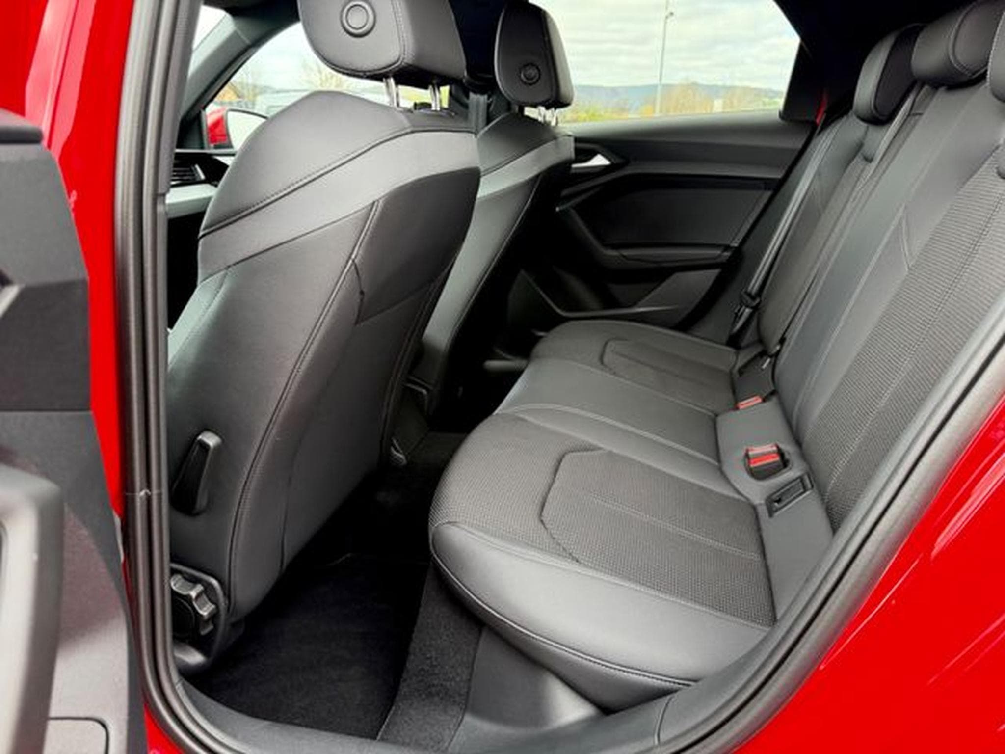 Audi A1 A1 35 TFSI Allstreet S line /LED/ACC/CAM/1.HAND/ (2024) - Photo 15