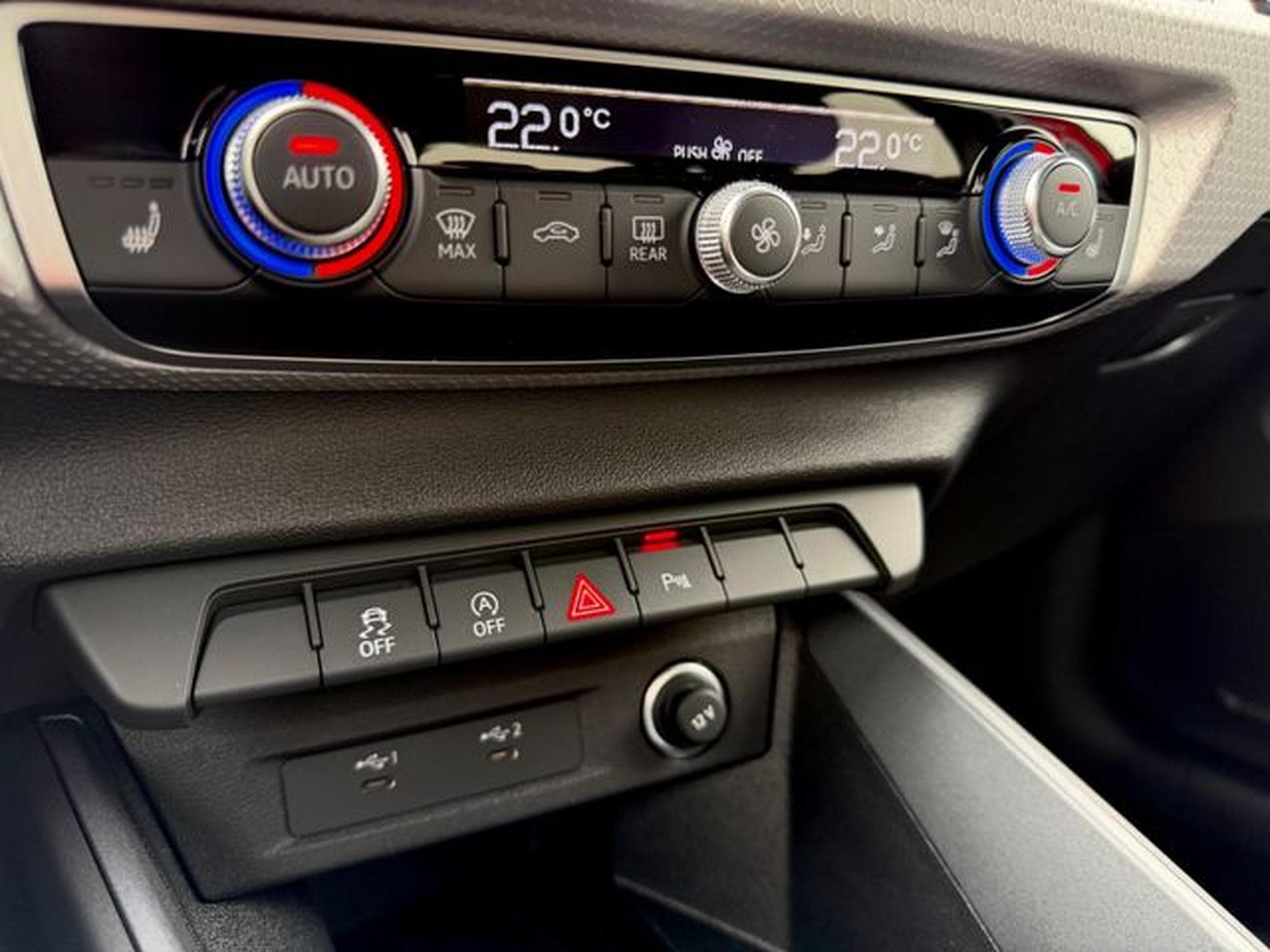 Audi A1 A1 35 TFSI Allstreet S line /LED/ACC/CAM/1.HAND/ (2024) - Photo 19