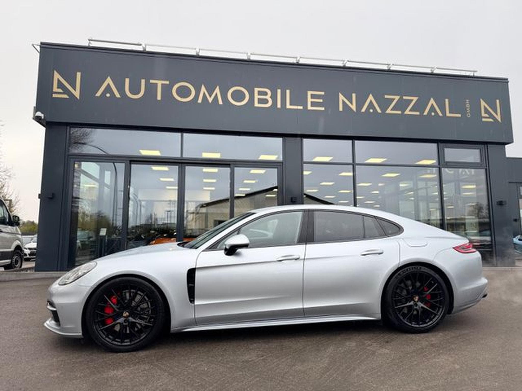 Porsche Panamera PANAMERA 4 E-HYBRID*SPORT-ABGAS*LUFT*21.Z*CHRONO (2017) - Foto 11