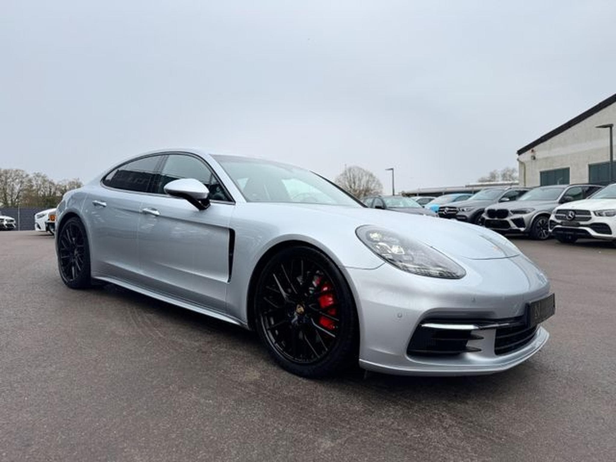 Porsche Panamera PANAMERA 4 E-HYBRID*SPORT-ABGAS*LUFT*21.Z*CHRONO (2017) - Foto 5