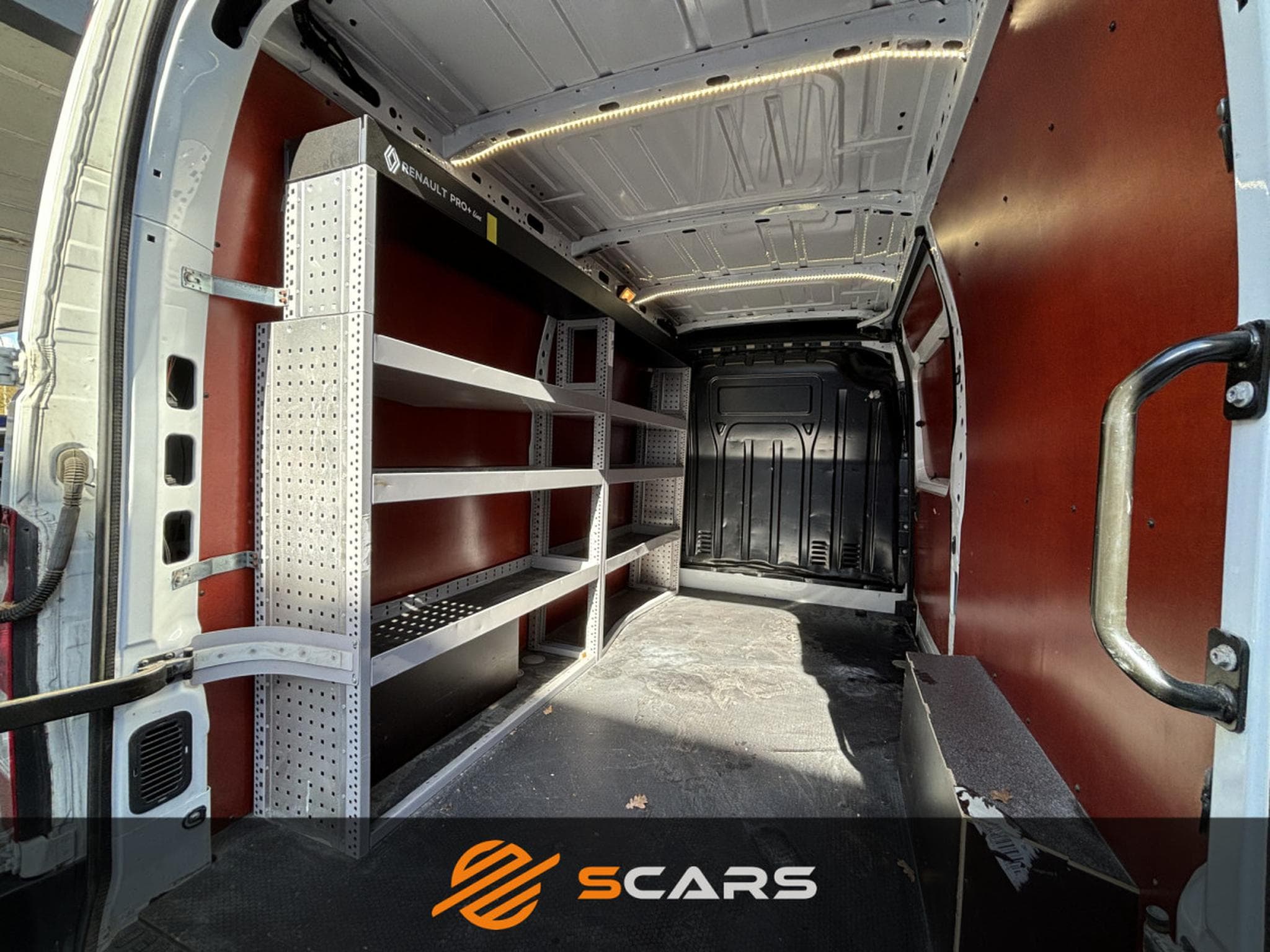 Renault Master 2.3 DCI L2H2 Business 179CV *Automatique (2023) - Photo 12