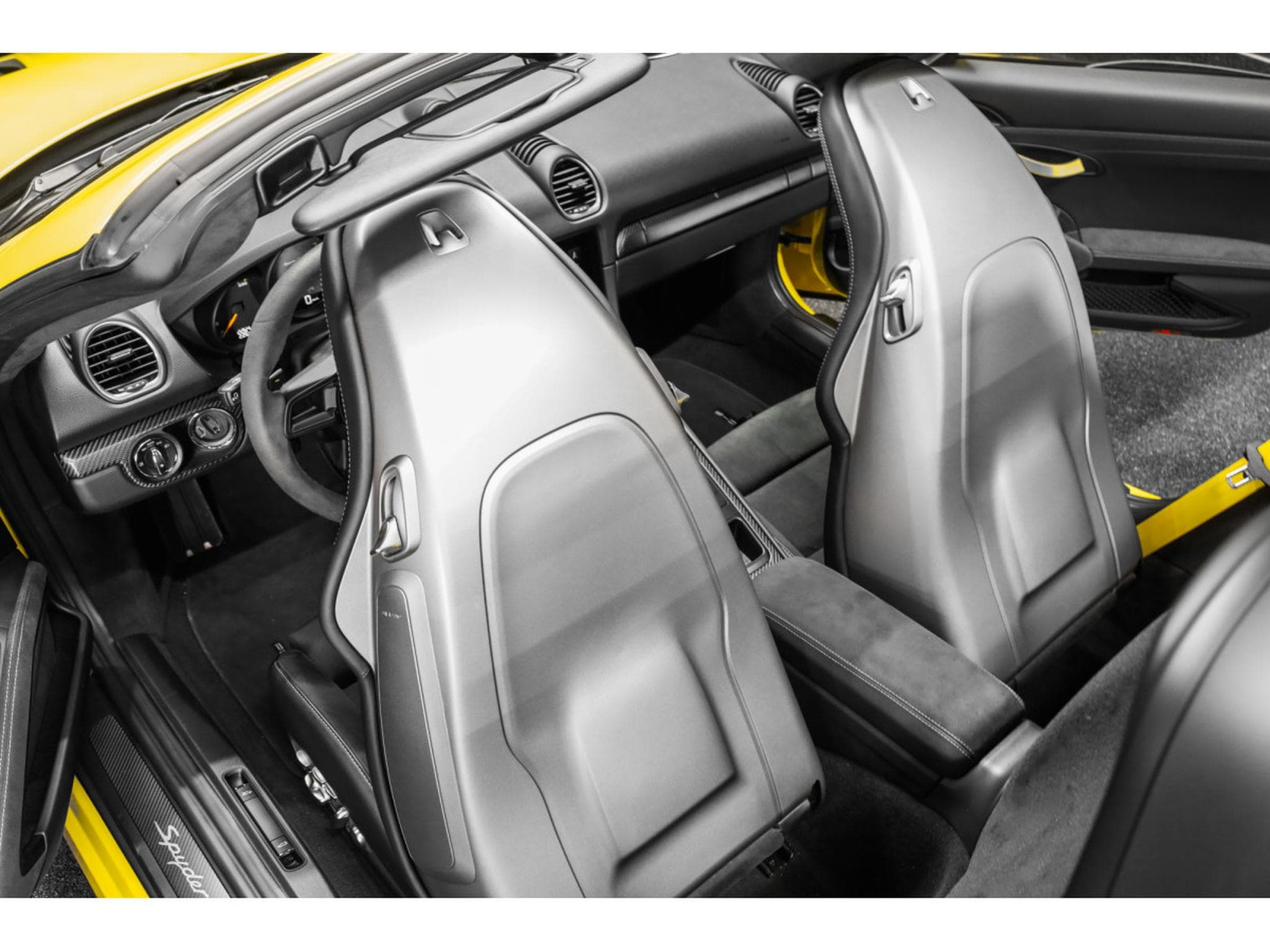 Porsche Boxster 718 Spyder RS PDK - Sièges Sport - JAUNE RACING (2024) - Photo 24
