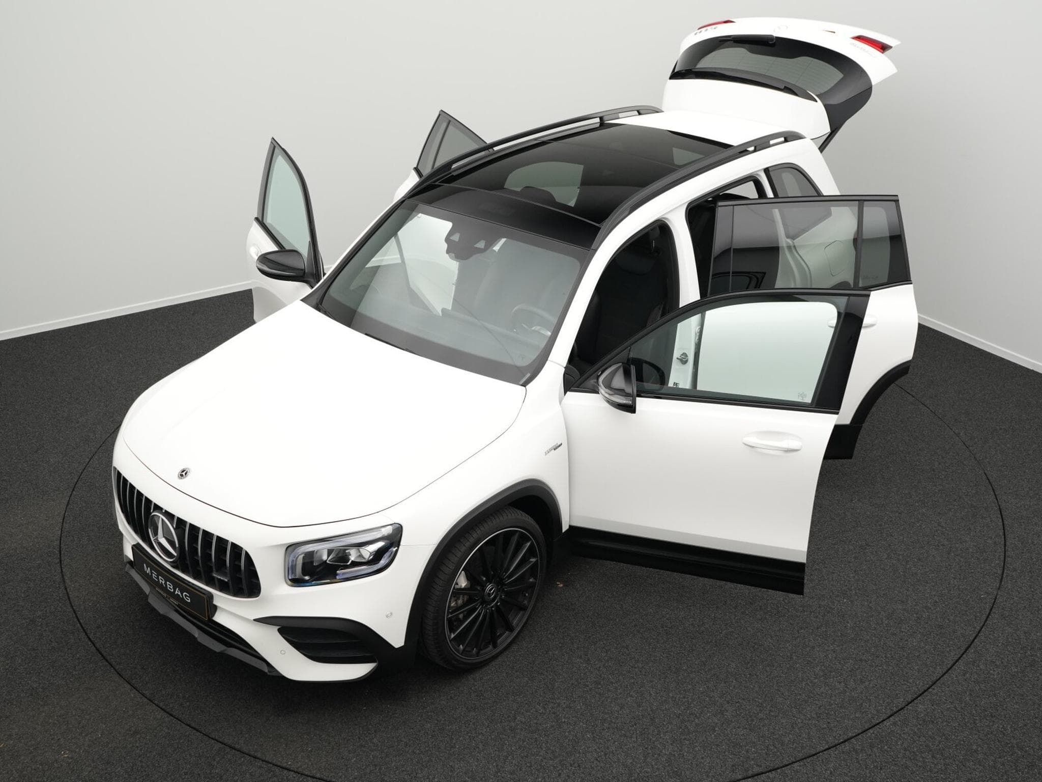 Mercedes GLB 35 AMG 4MATIC Pano+AHK+Kamera (2021) - Foto 14