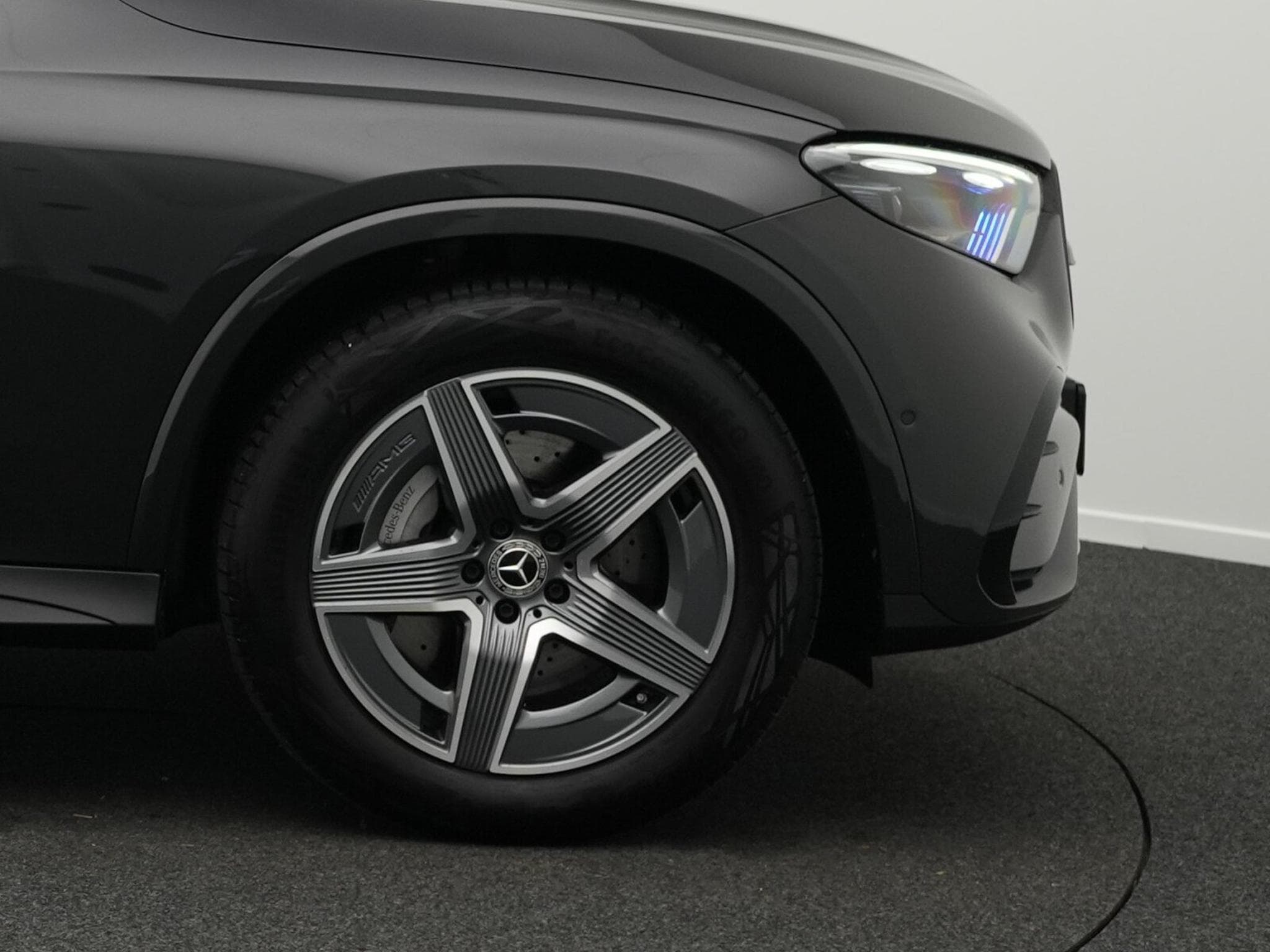 Mercedes GLC 300 d 4M AMG-Line Digital+AHK+360°+Distr+Mem (2025) - Foto 8