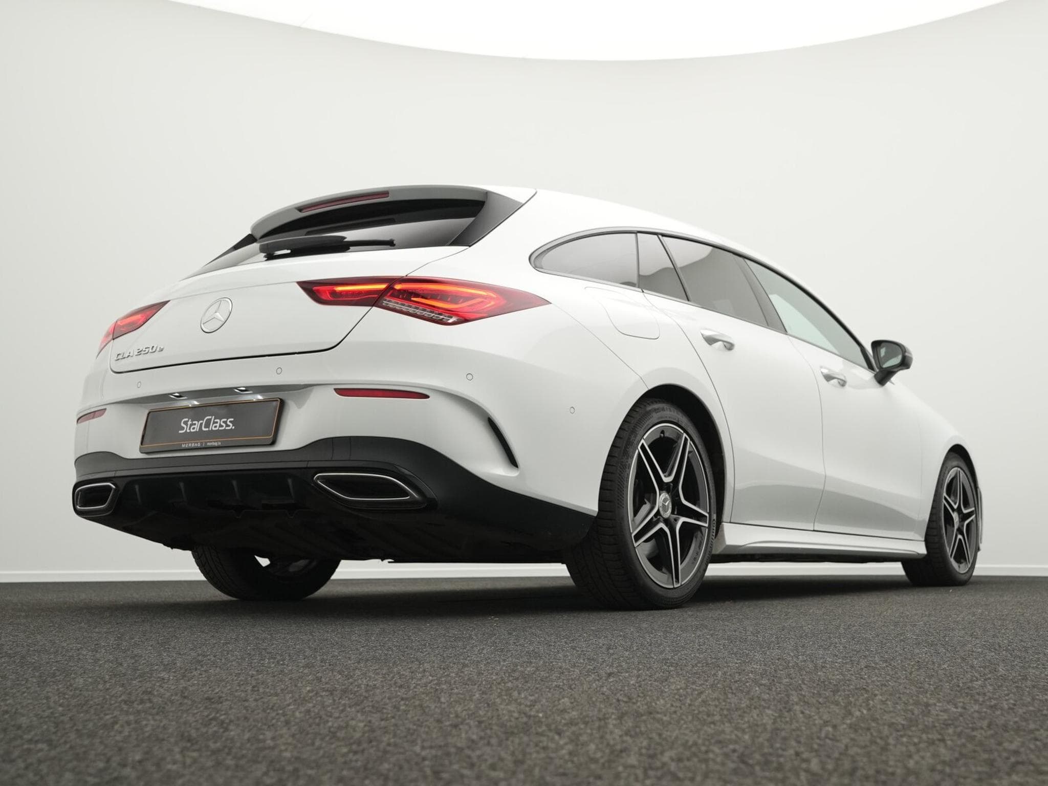 Mercedes CLA 250 e Shooting B AMG-Line+Distron.+Night (2023) - Foto 11