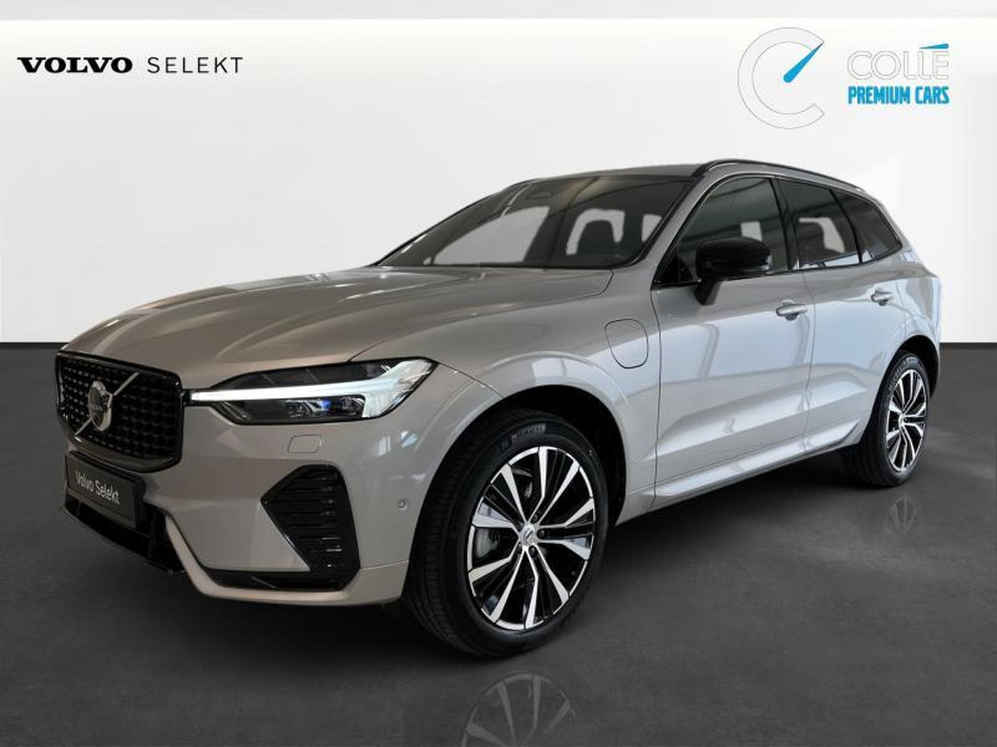 Volvo XC60 Ultimate Dark (2023) - Photo 1