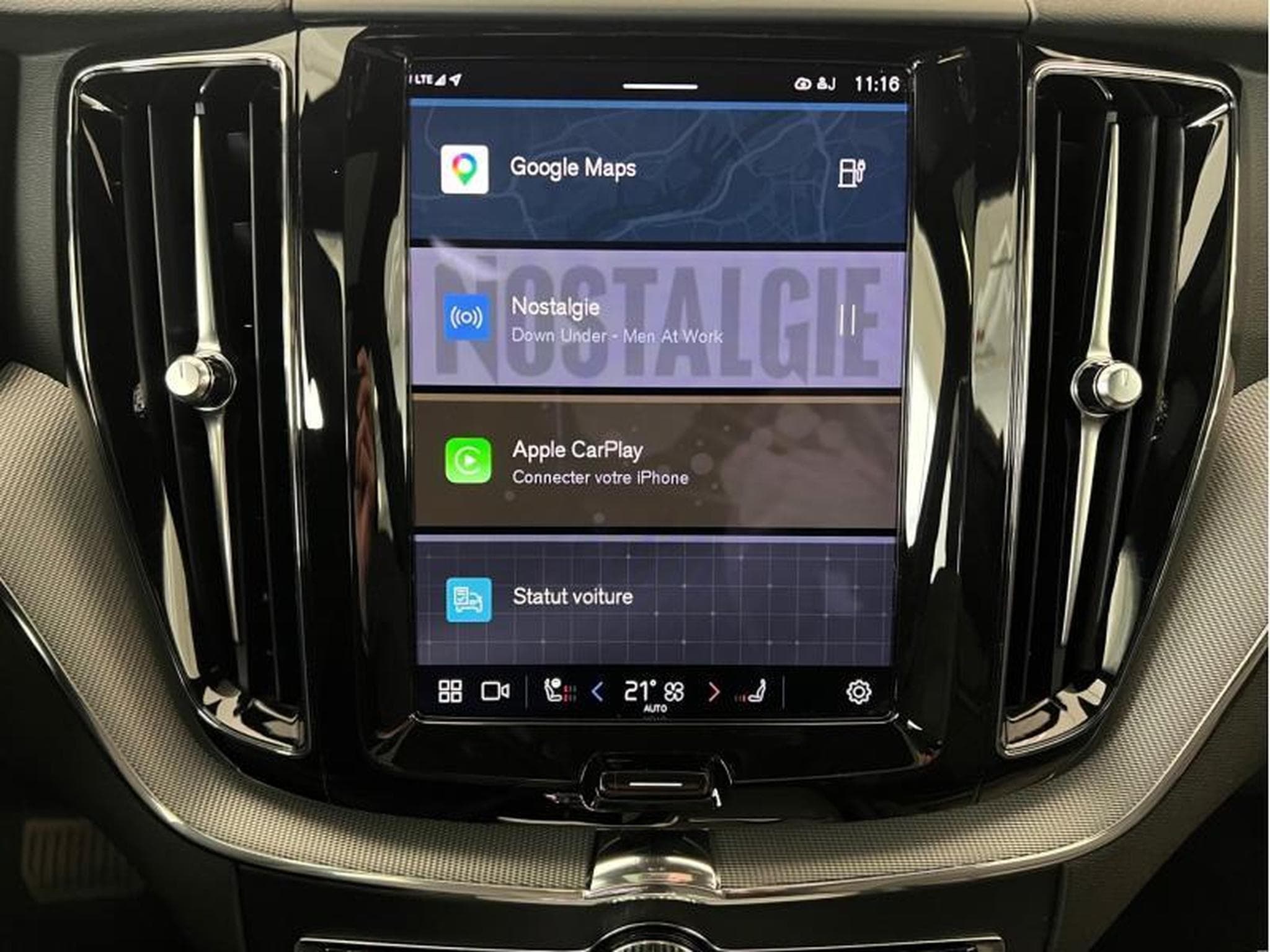 Volvo XC60 Ultimate Dark (2023) - Photo 10