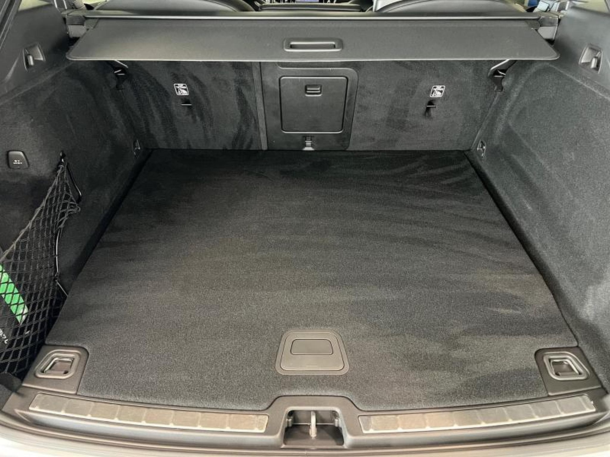 Volvo XC60 Ultimate Dark (2023) - Photo 19