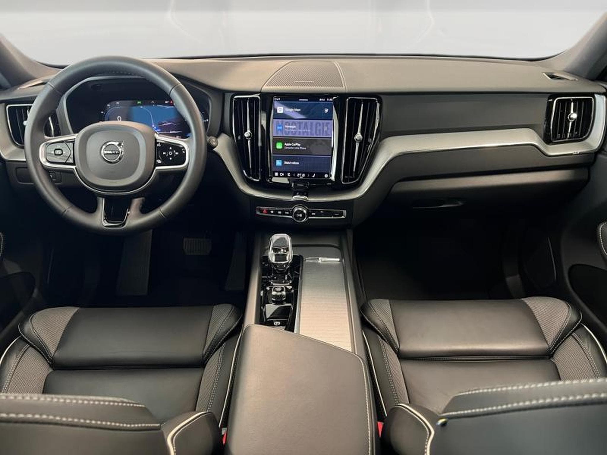 Volvo XC60 Ultimate Dark (2023) - Photo 7