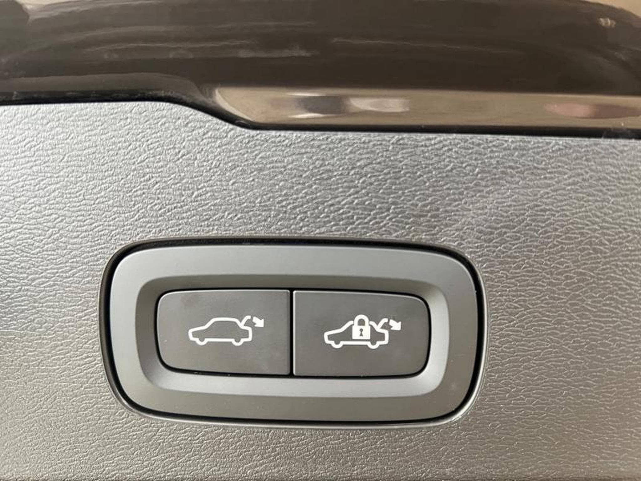 Volvo V60 Plus (2024) - Photo 21