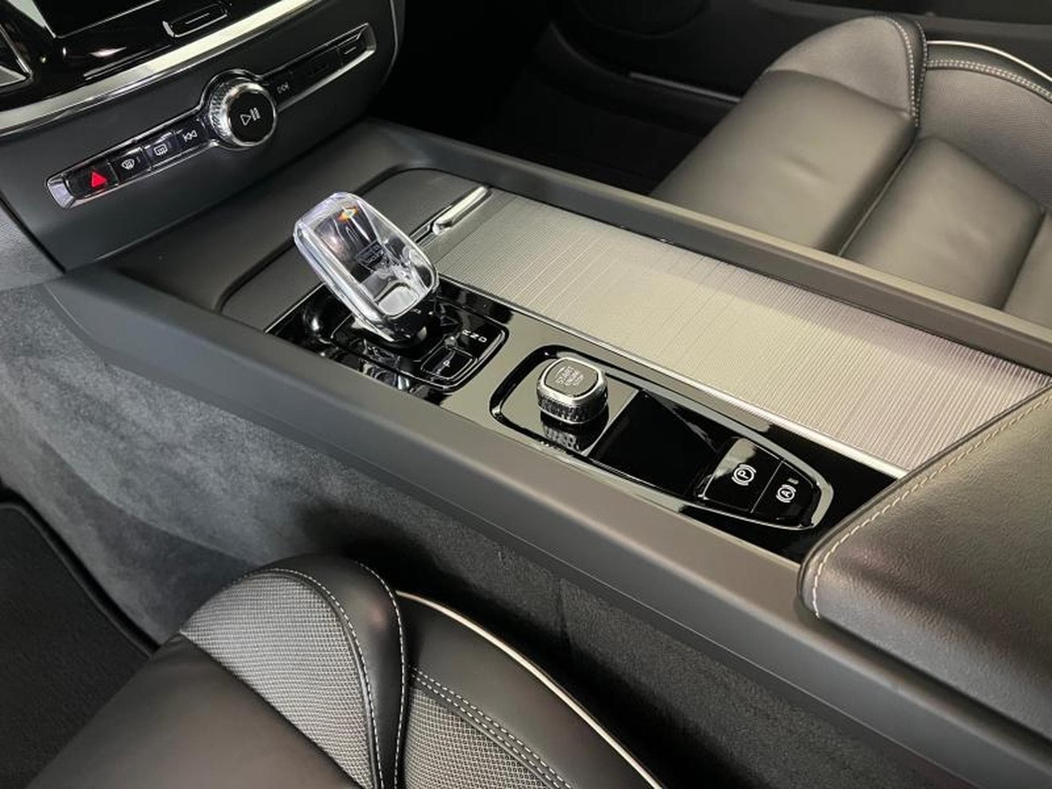 Volvo V60 Plus (2024) - Photo 8