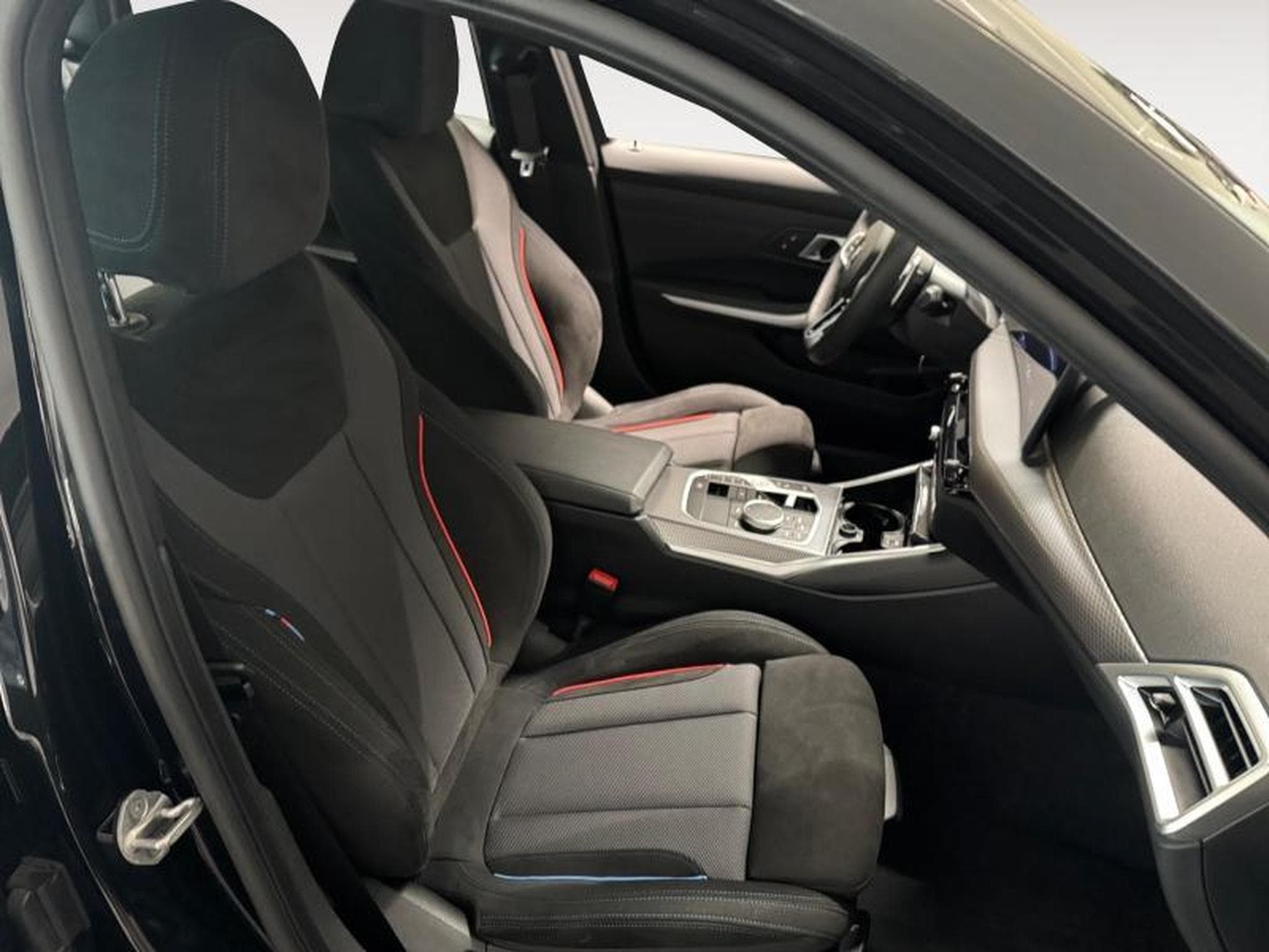 BMW 330 PACK M (2025) - Foto 9