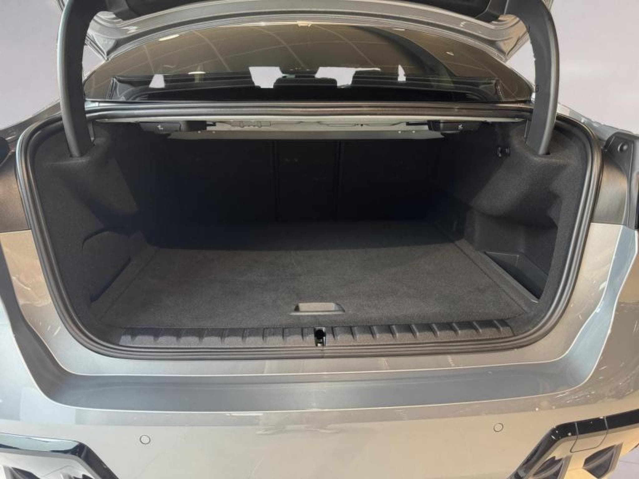 BMW 220 220i M-Sport (2025) - Photo 18