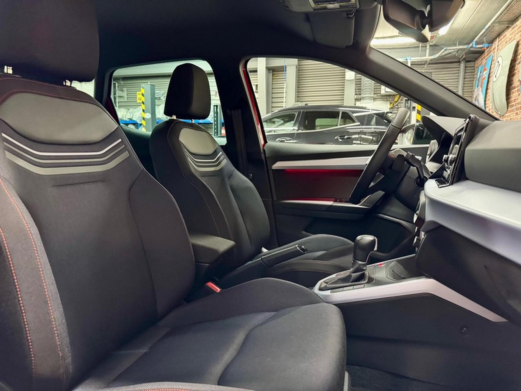 Seat Arona Arona 1.0 TSI 116cv Auto FR Navi/SiègCh/LED/ACC (2024) - Photo 8