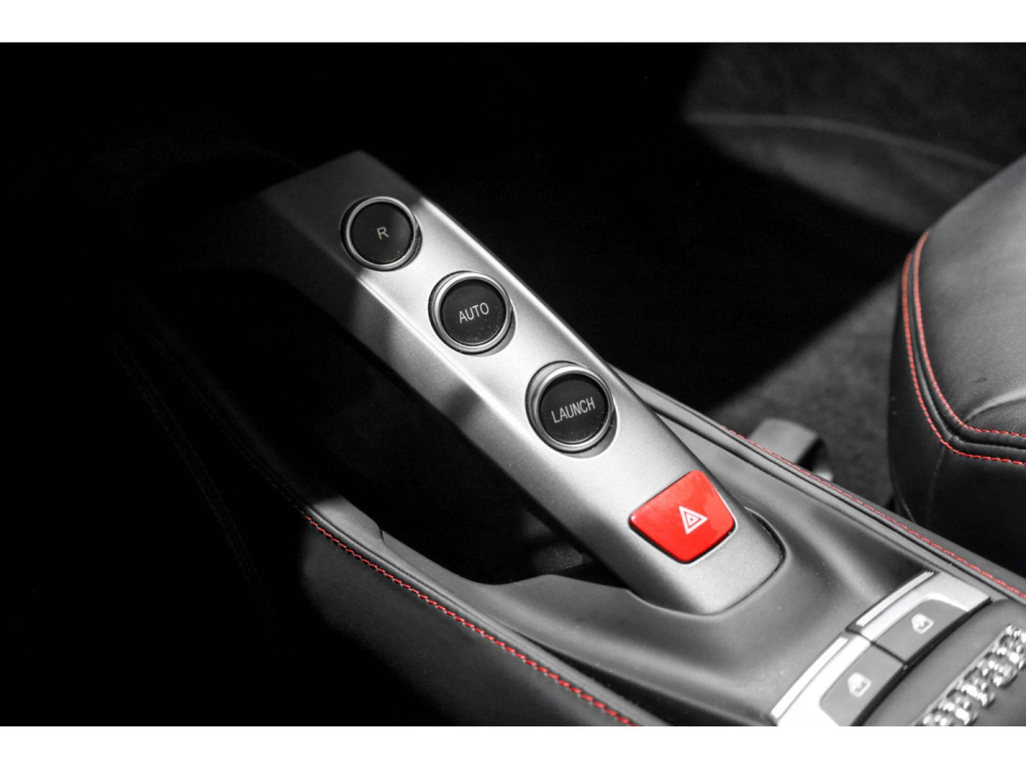 Ferrari 488 GTB 3.9 V8 - ROSSO CORSA (2015) - Photo 12