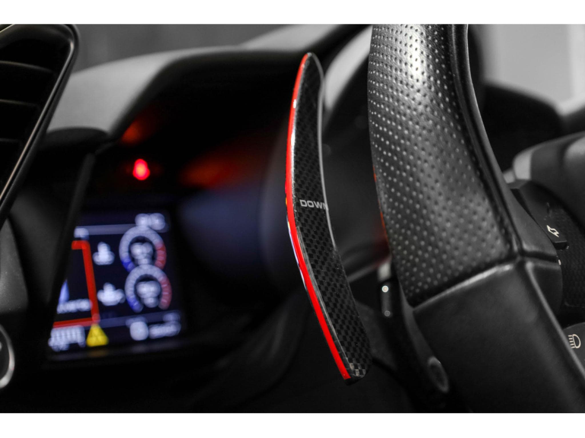 Ferrari 488 GTB 3.9 V8 - ROSSO CORSA (2015) - Photo 13