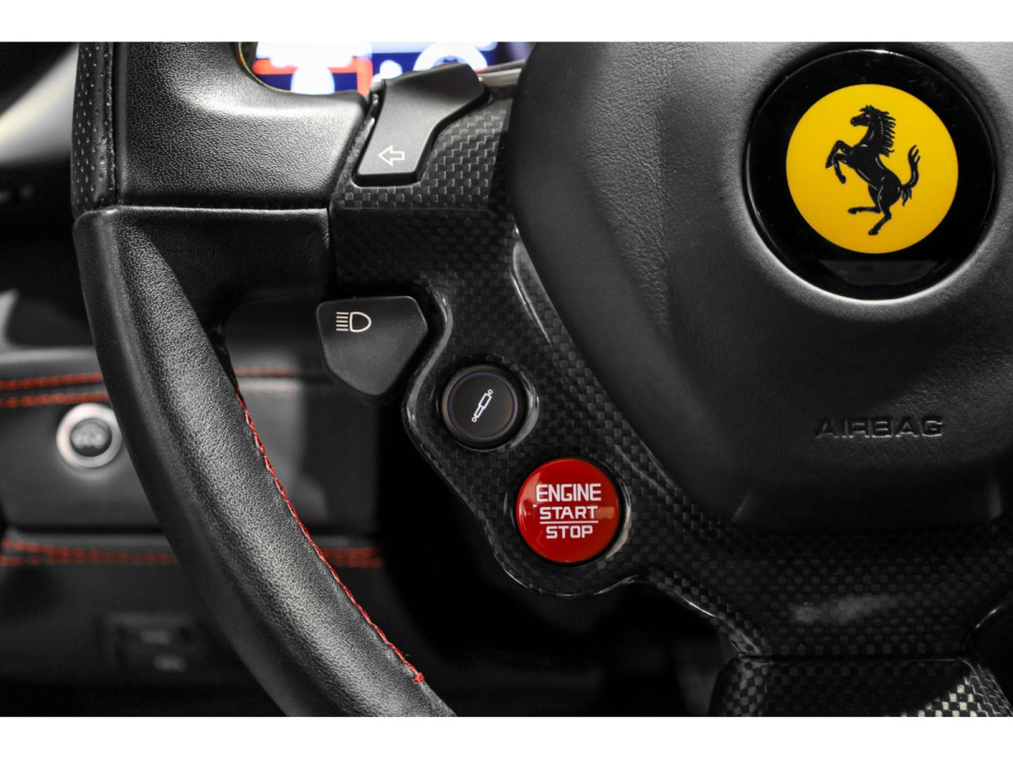Ferrari 488 GTB 3.9 V8 - ROSSO CORSA (2015) - Photo 21