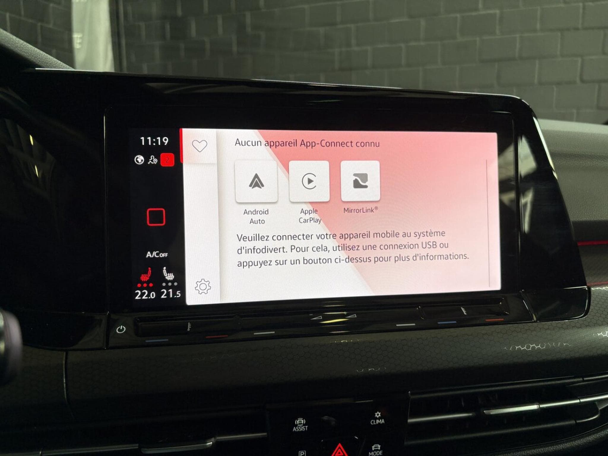 VW Golf GTI Clubsport 2.0 TSI 300 CV DSG7 *PANO*ACC* *CAM* (2024) - Photo 10