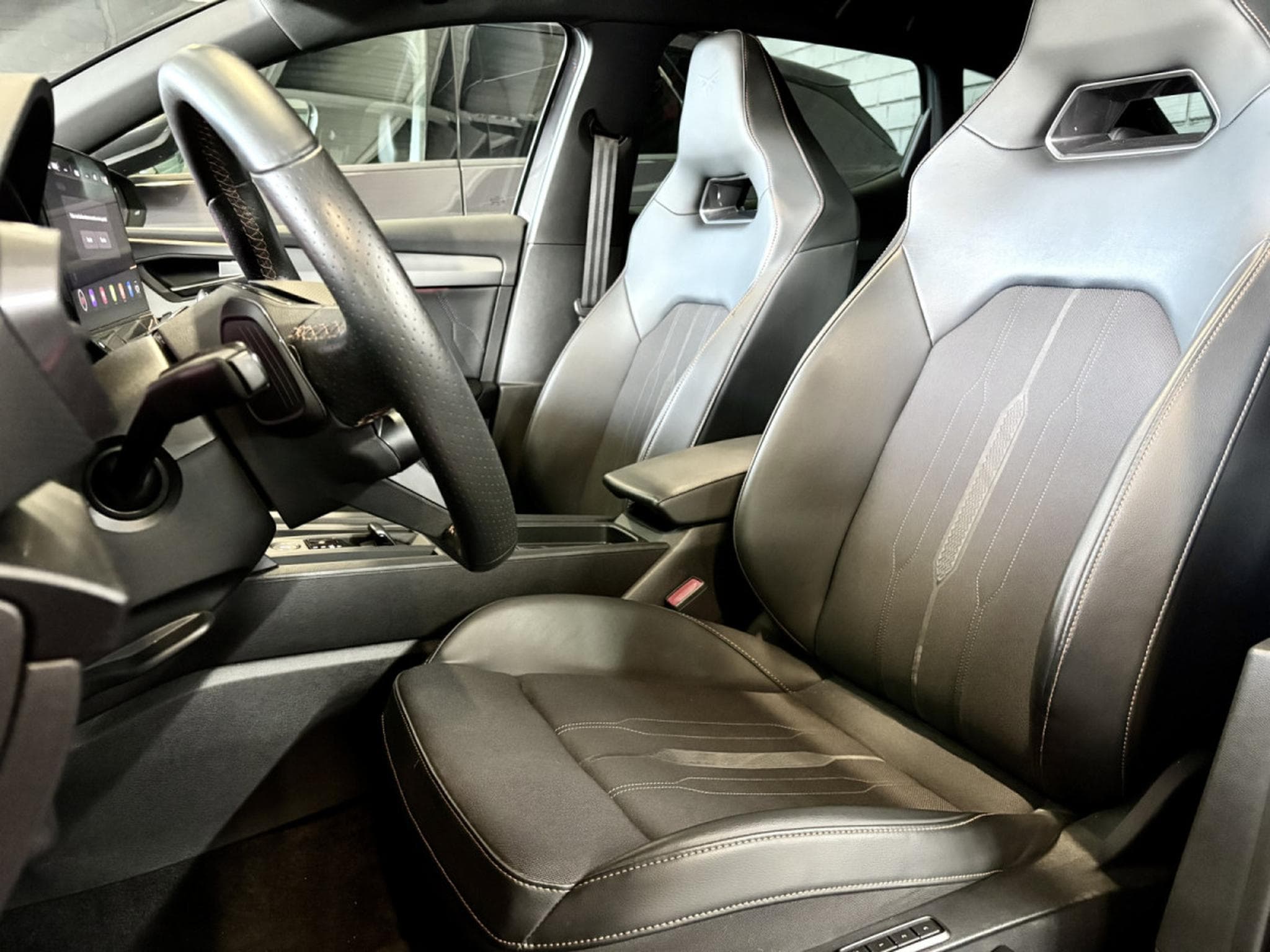 Cupra Leon 2.0 TSI 300CV * PANO * Volant SS * Caméra * (2023) - Photo 5