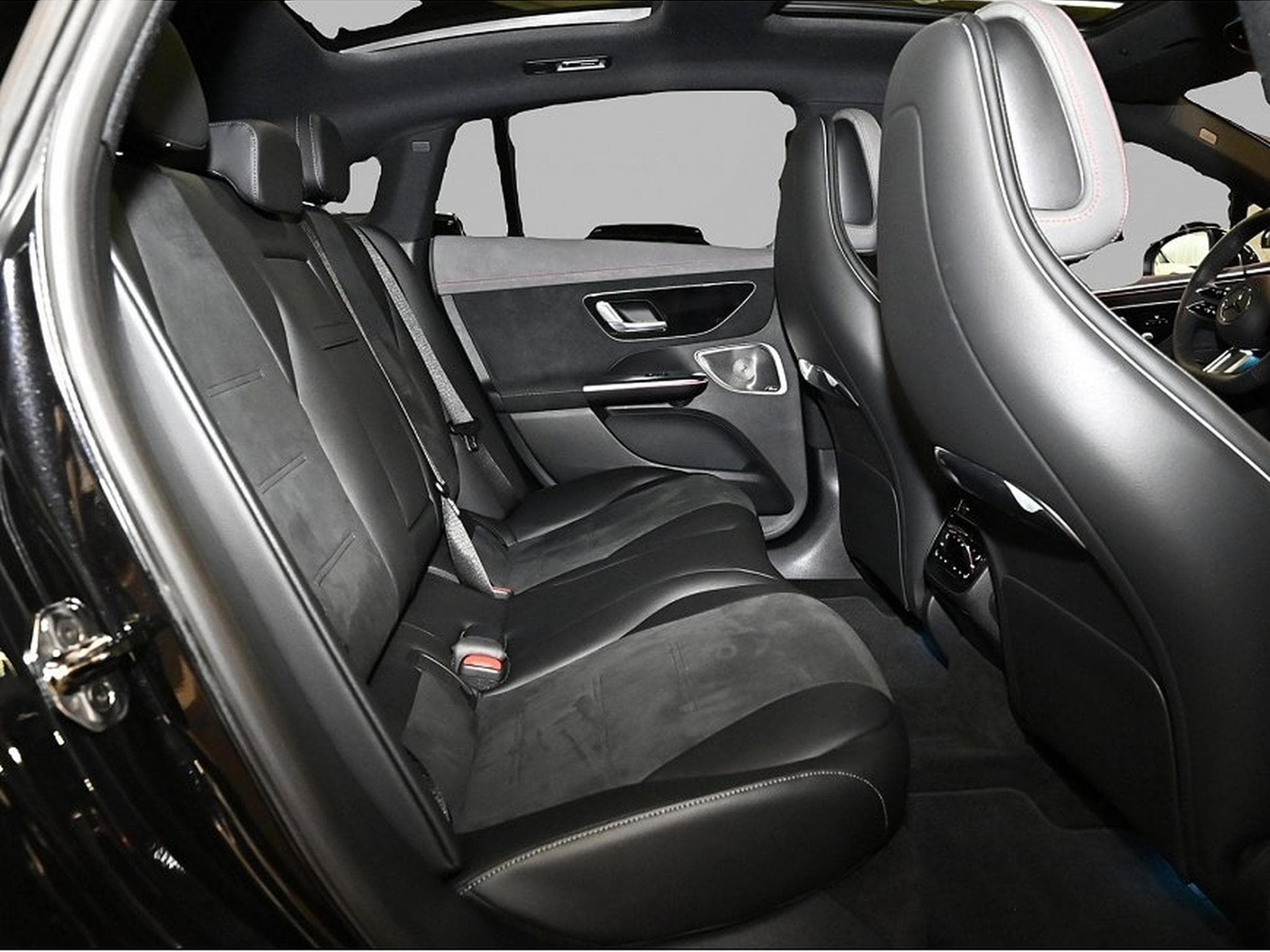 Mercedes EQ (2025) - Foto 4