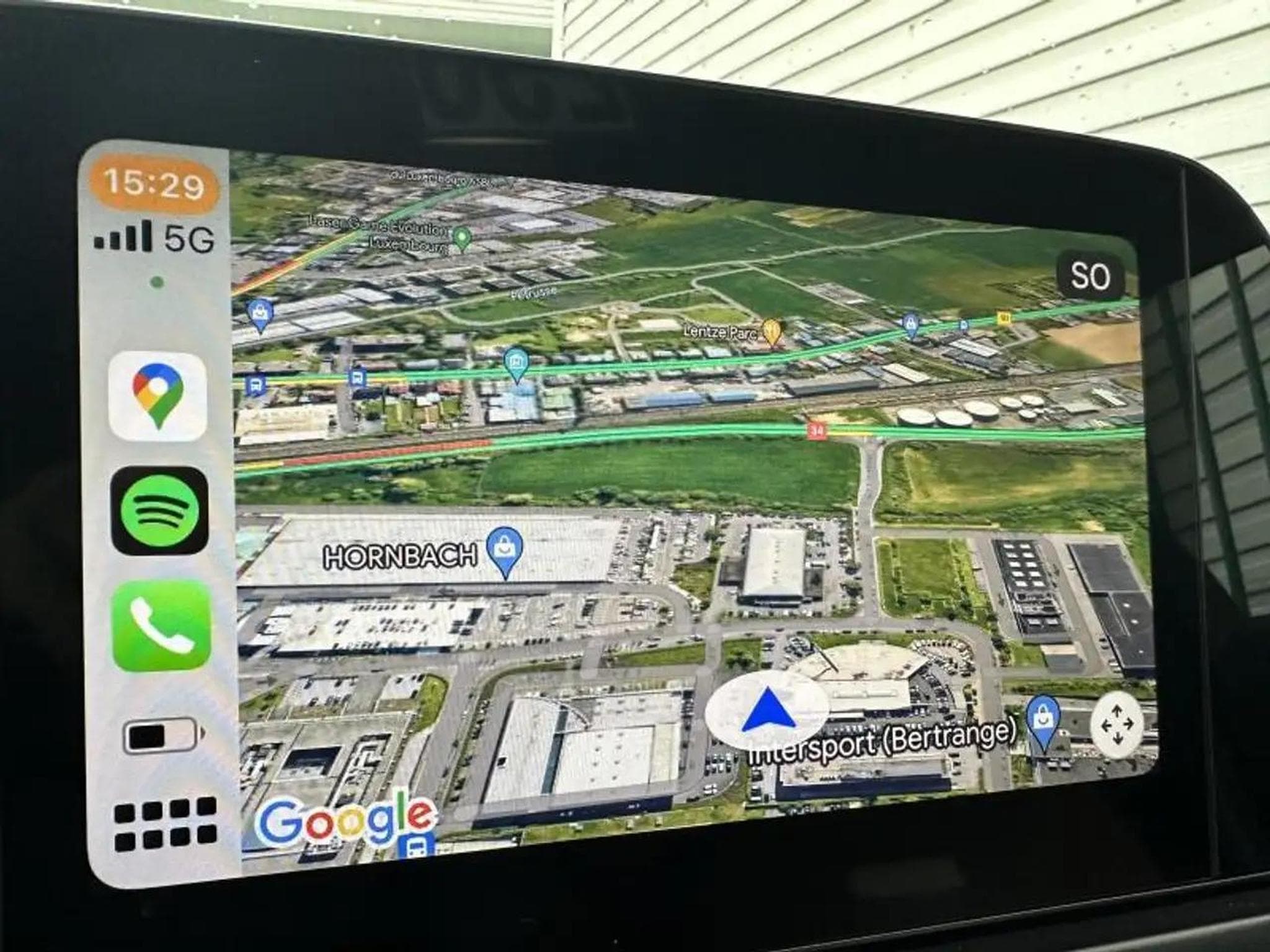 Lexus UX (2023) - Foto 15