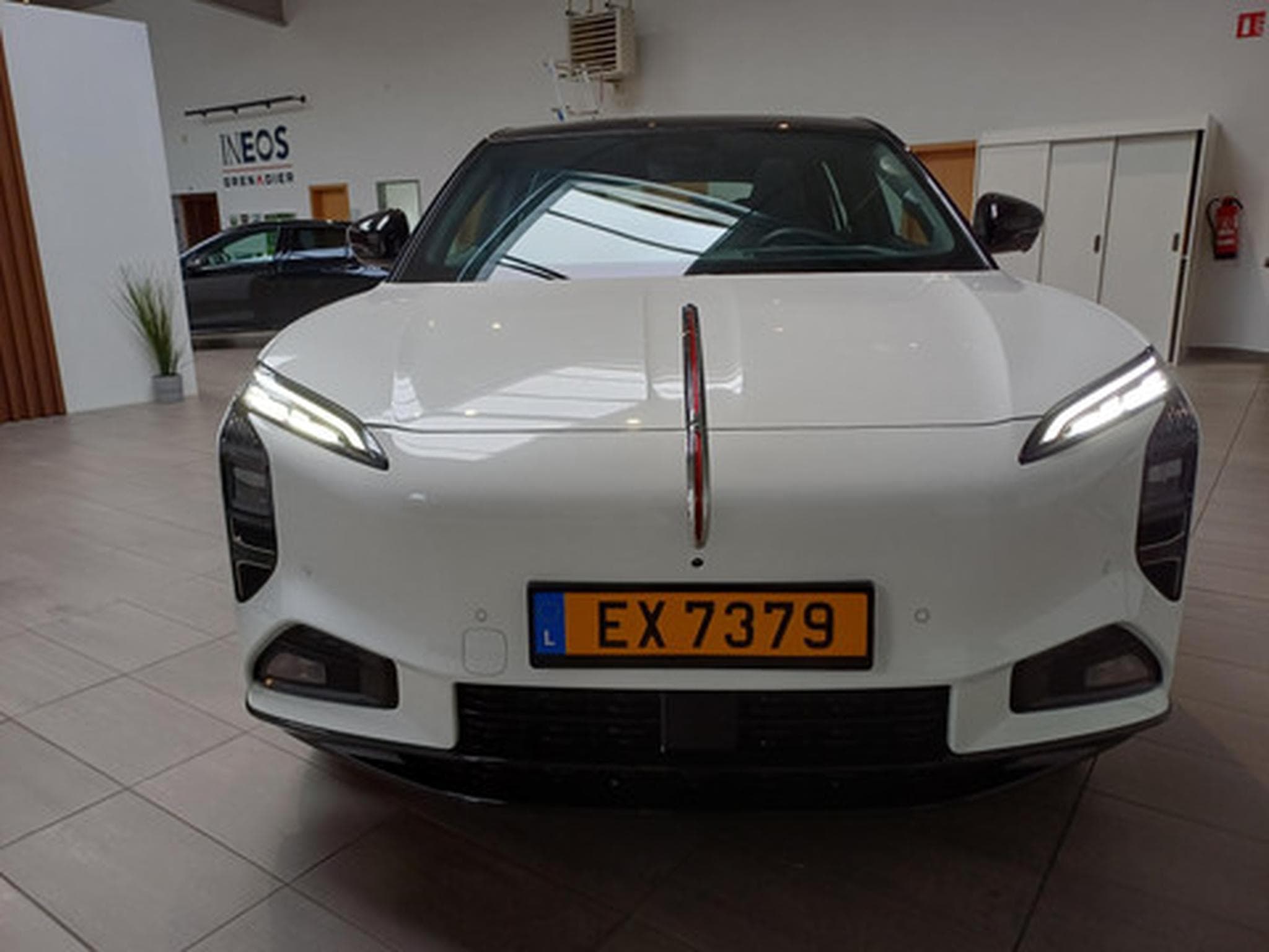 Hongqi EHS7 Long Range Long Range Launch Edition (2026) - Photo 2