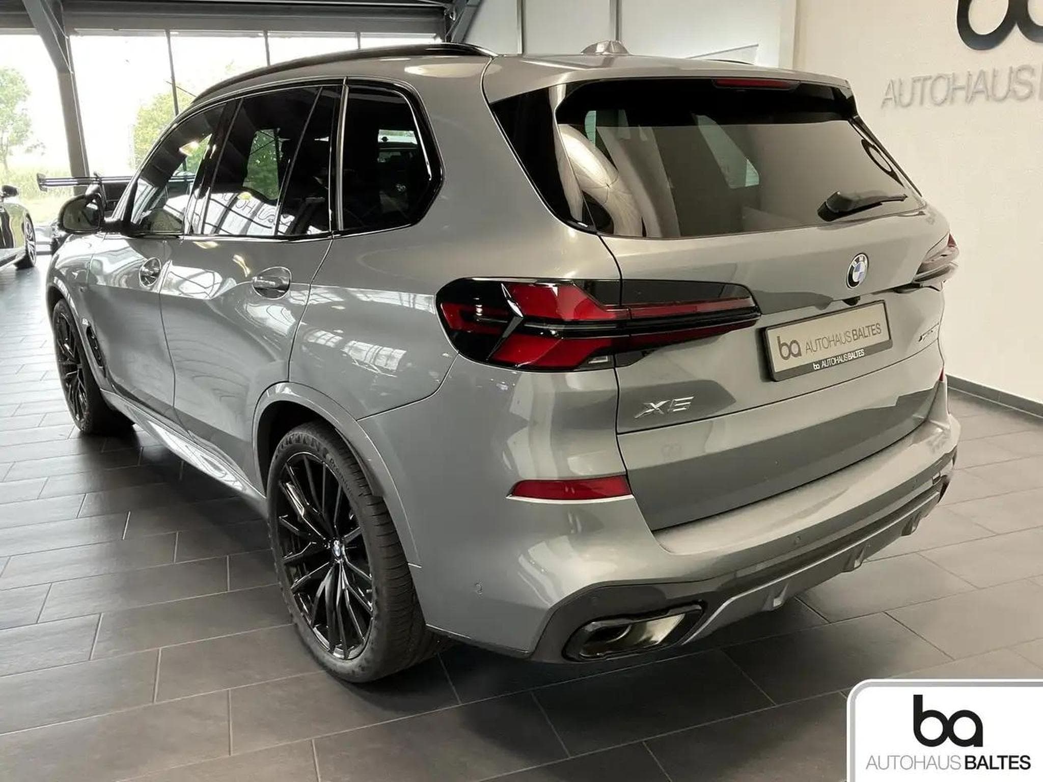 BMW X5 (2025) - Photo 4