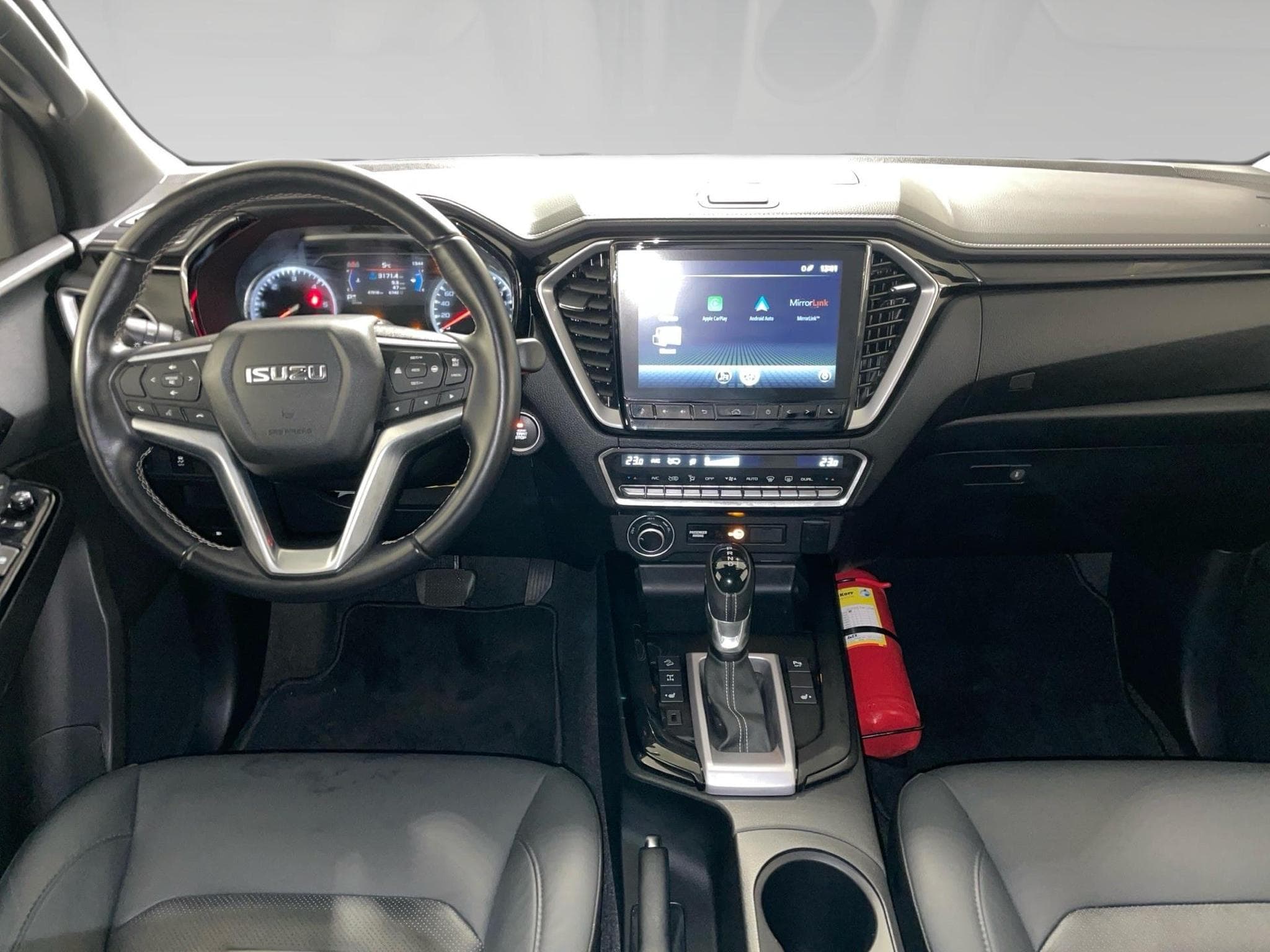 Isuzu D-Max V-CROSS (2024) - Photo 5