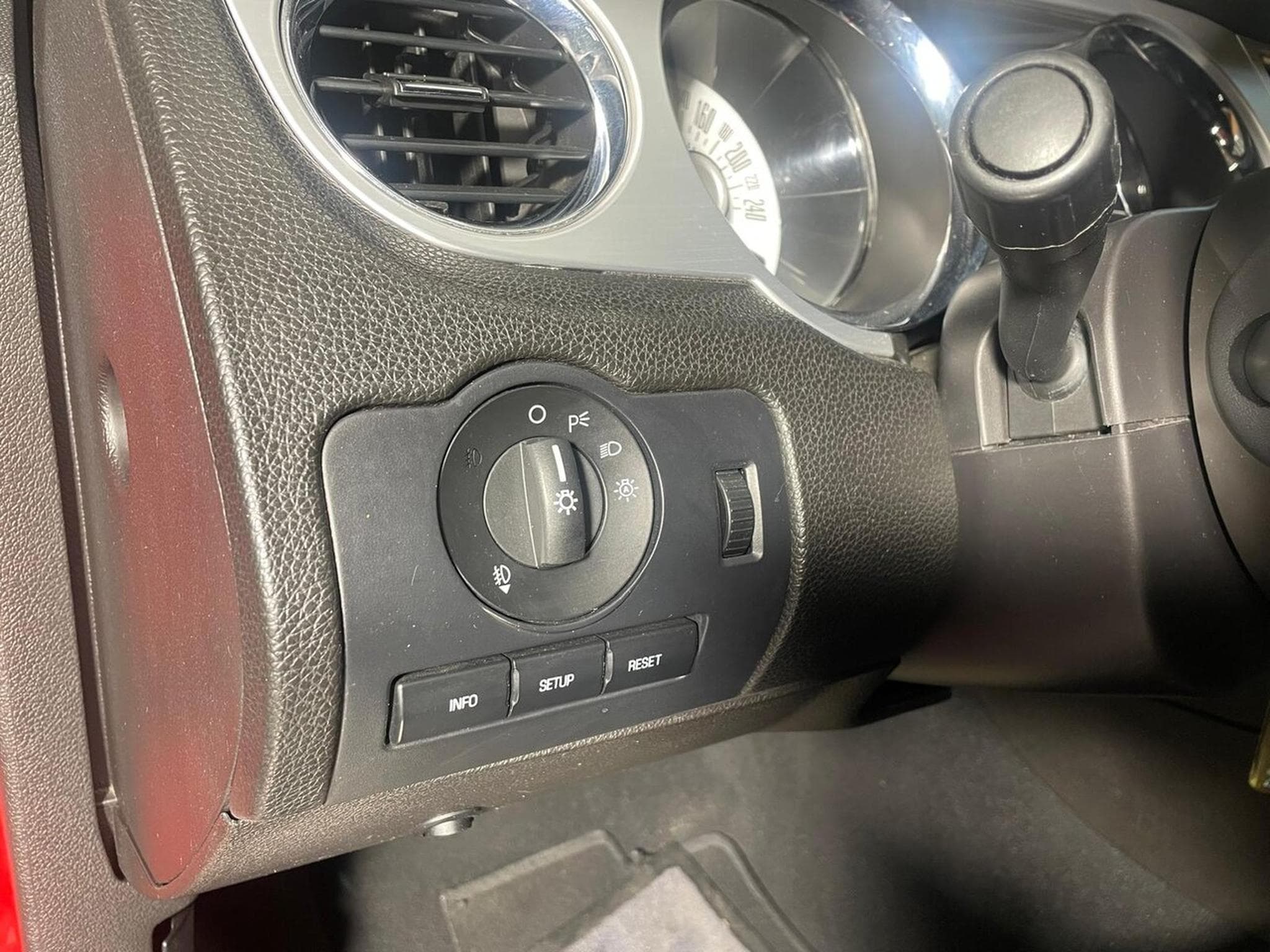 Ford Mustang COUPE GT 4.6 V8 315 CV (2010) - Photo 5