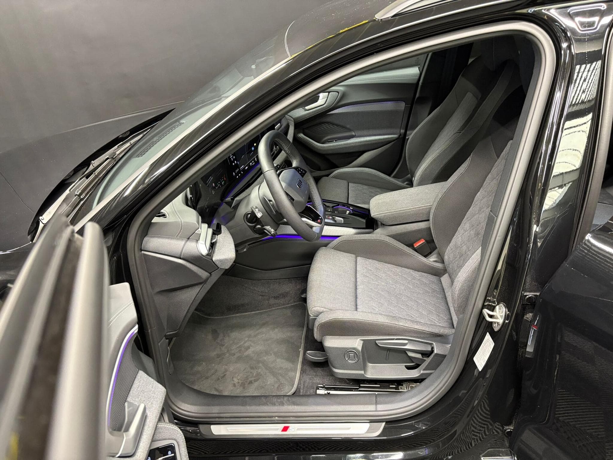 Audi A5 AVANT - 40 TDI Sline Edition 204cv (2025) - Foto 14