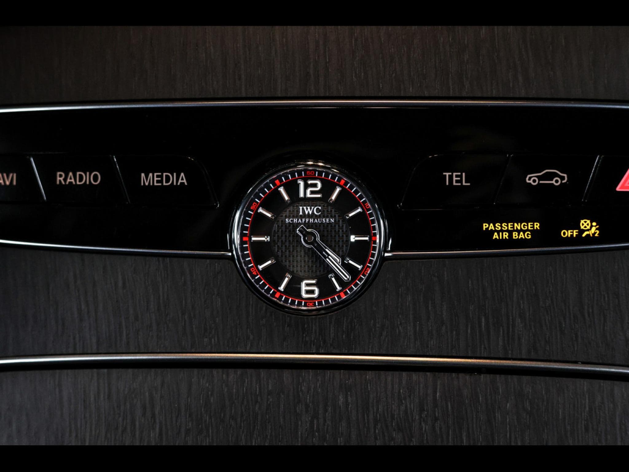 Mercedes C 63 AMG S AMG CABRIOLET (510 CH) – PACK NIGHT - IRIDIUM-SILBER (2020) - Photo 21