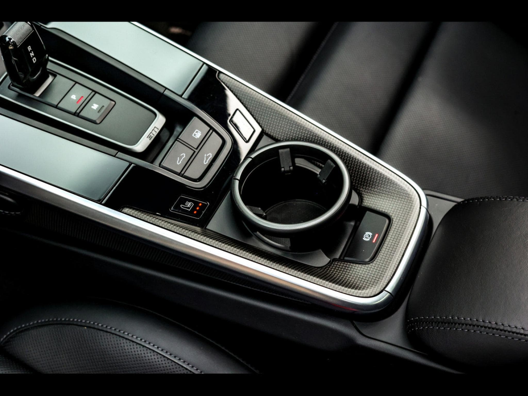 Porsche 911 (992.1) TURBO S COUPE PDK – AEROKIT NOIR (2021) - Photo 13