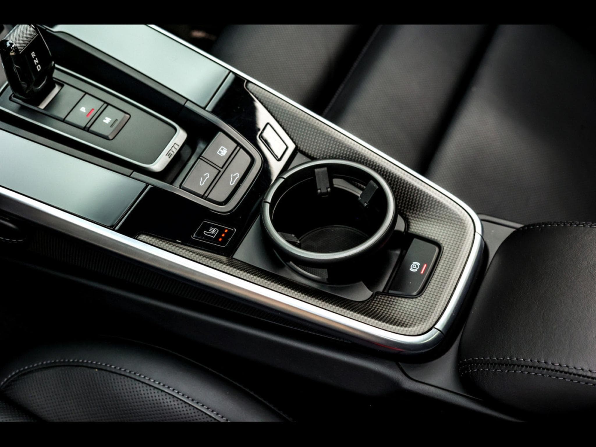 Porsche 911 .1 911 TURBO S COUPE PDK – AEROKIT NOIR (2021) - Photo 13