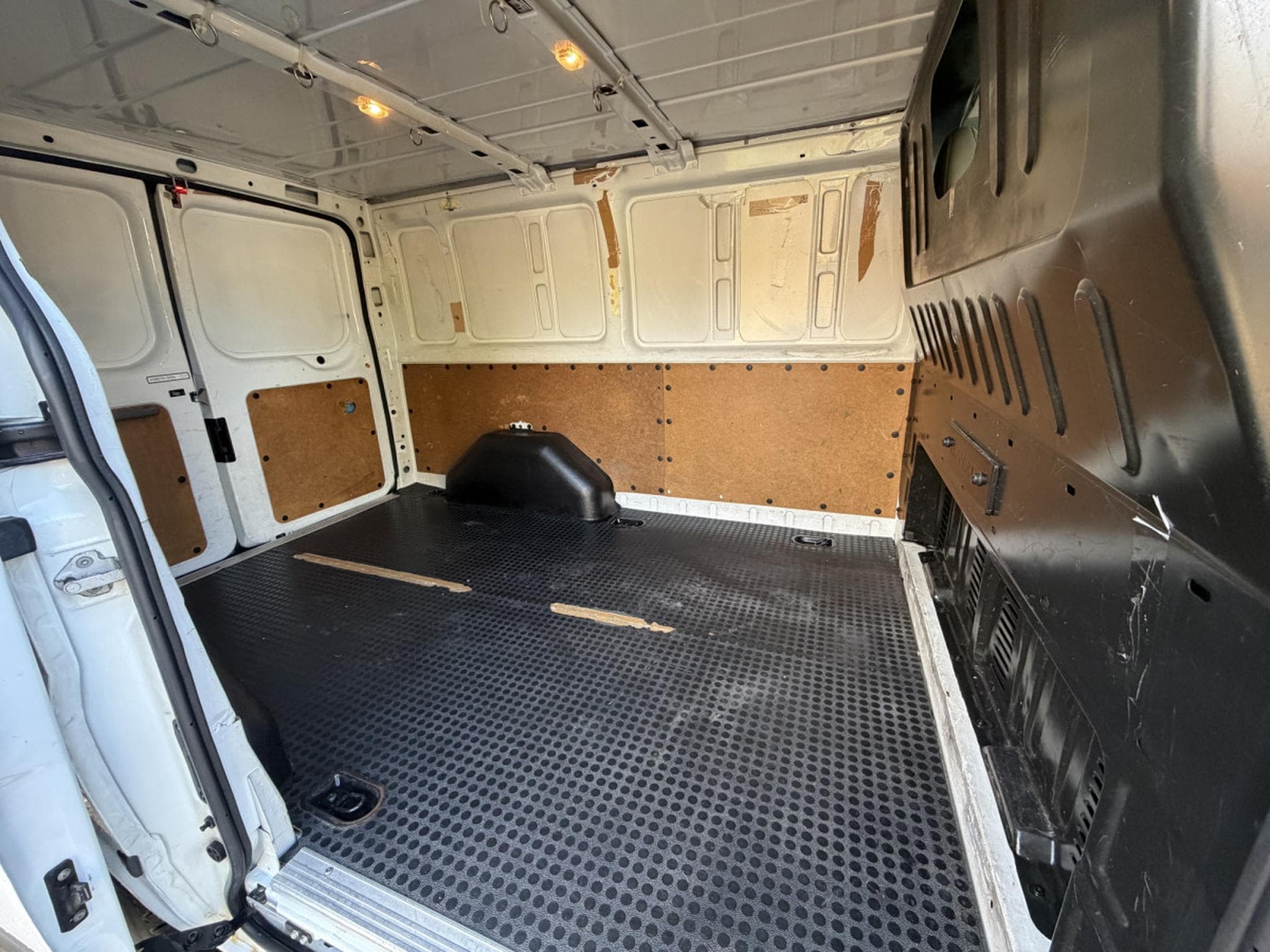 Ford Transit Ford Transit 2.2TDCI  85CV L2/H1 (2010) - Foto 5