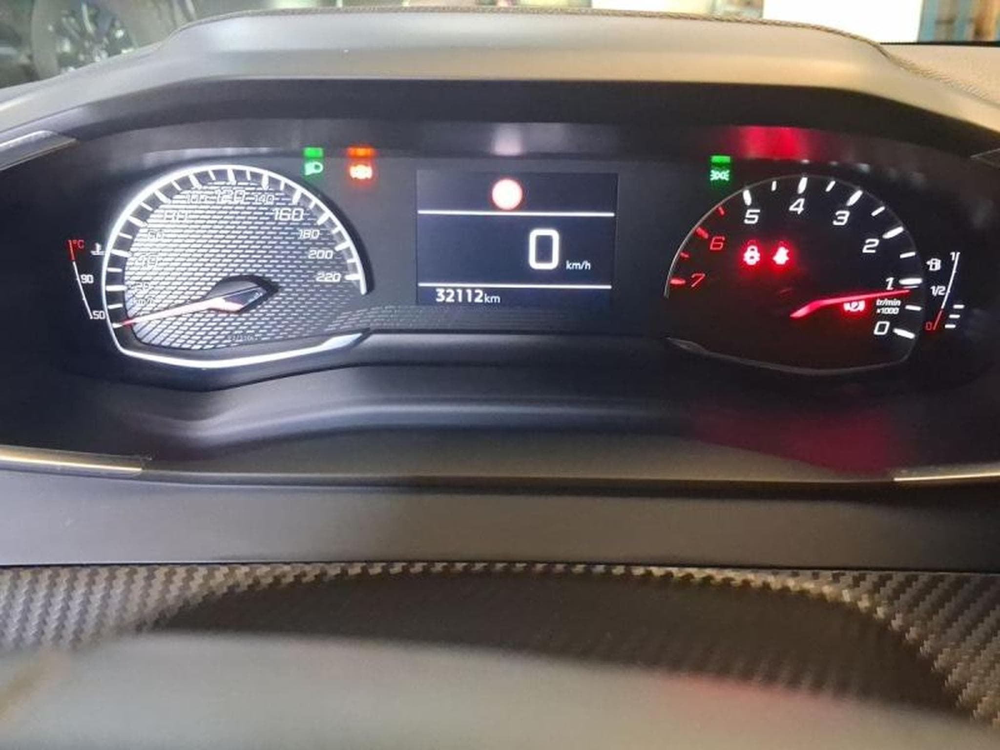 PEUGEOT 208 1.2 PureTech 100ch S&S Active Pack 118g (2021) - Photo 6