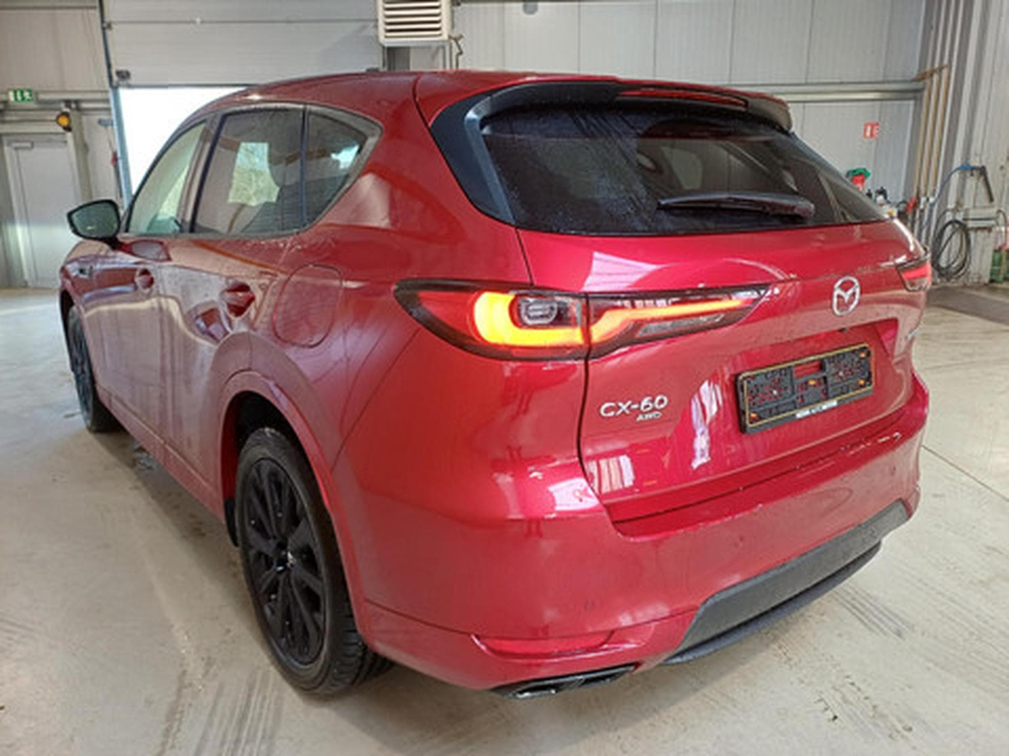 Mazda CX-60 2.5L e-SKYACTIV PHEV 327ps 8AT AWD HOmura (2026) - Photo 5