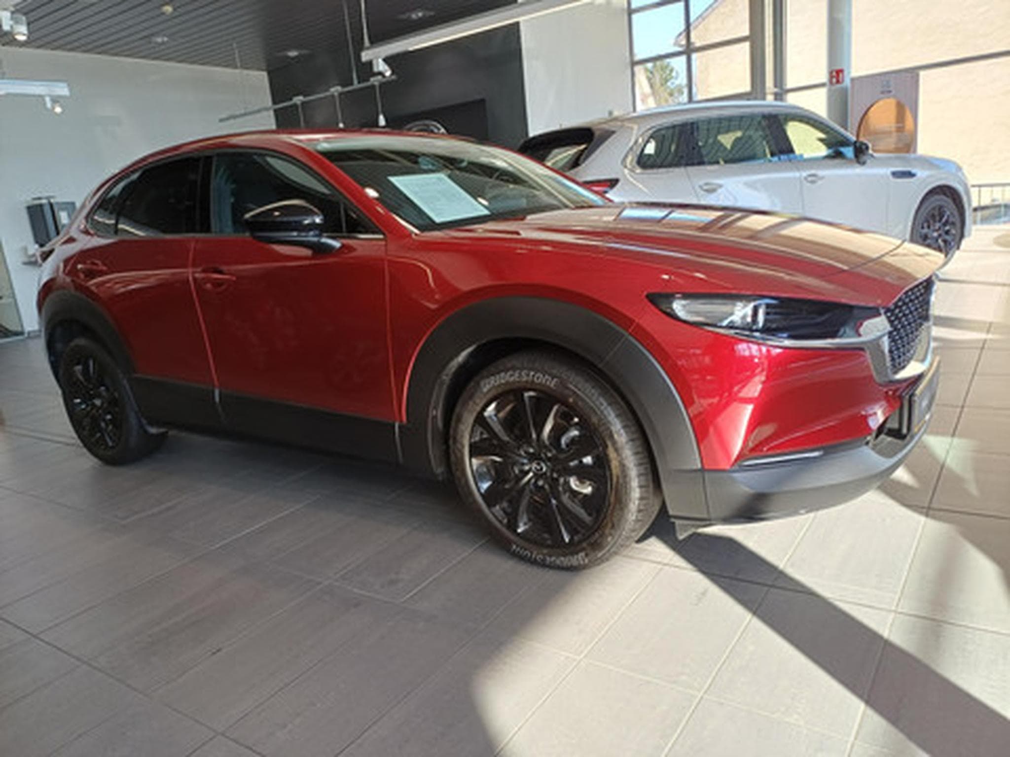 Mazda CX-30 MY2024 2.0L e-Skyactiv X 186 hp 6MT Exclusive Line (2026) - Photo 2