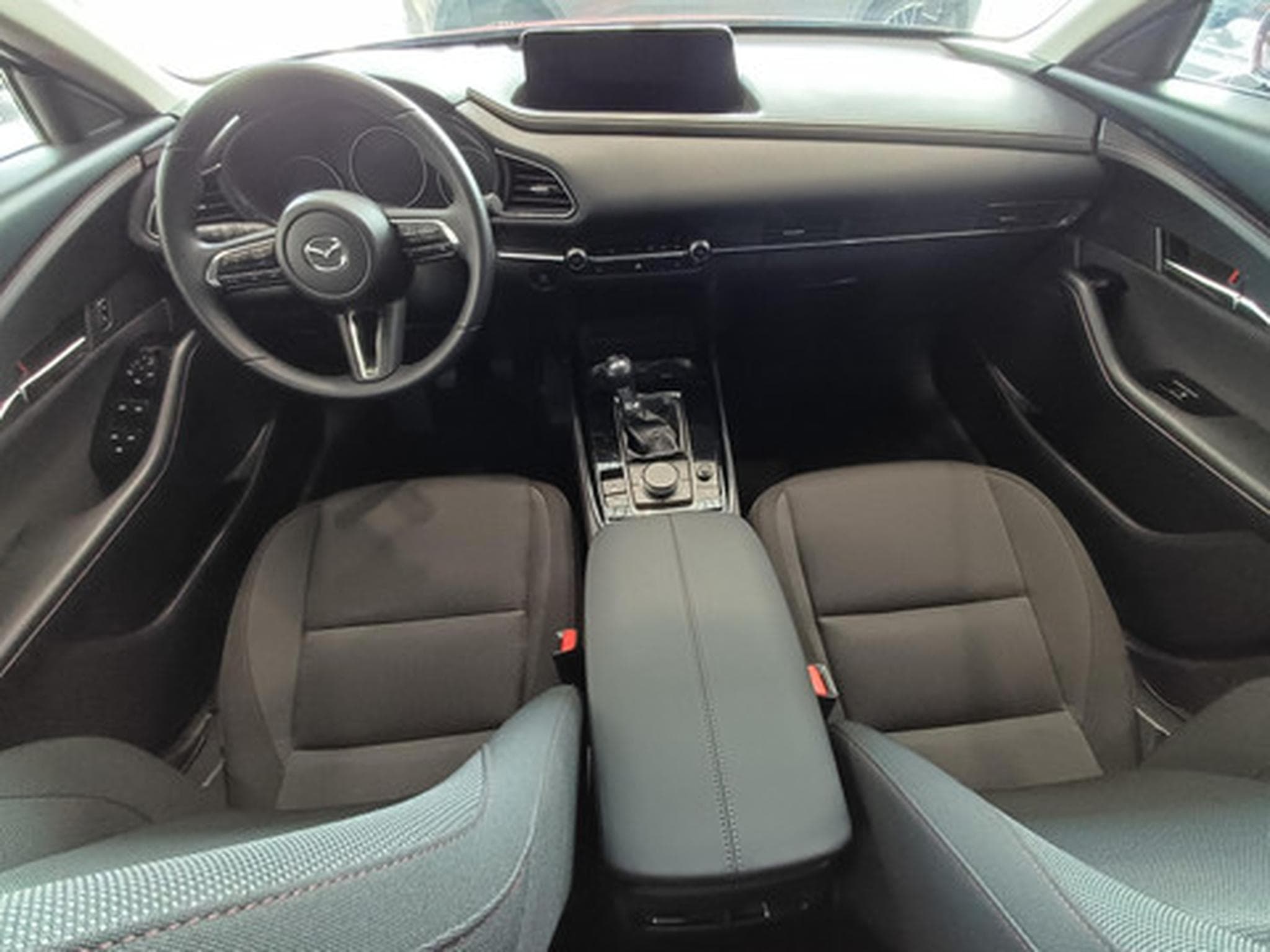 Mazda CX-30 MY2024 2.0L e-Skyactiv X 186 hp 6MT Exclusive Line (2026) - Photo 7