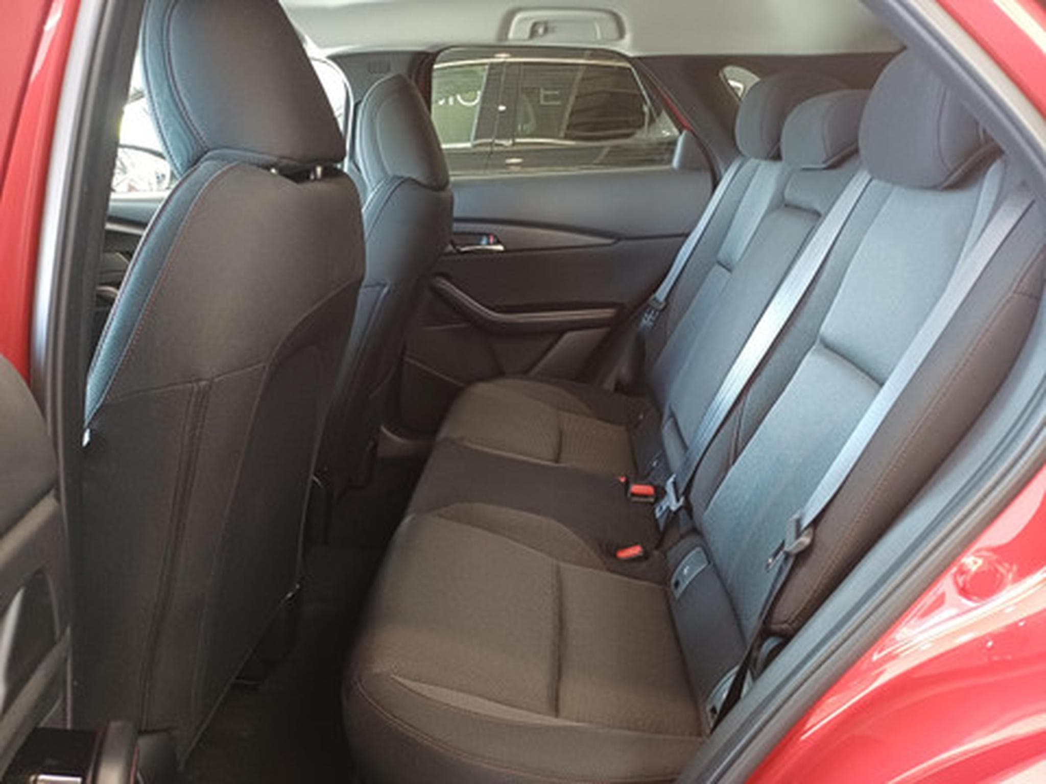 Mazda CX-30 MY2024 2.0L e-Skyactiv X 186 hp 6MT Exclusive Line (2026) - Photo 9