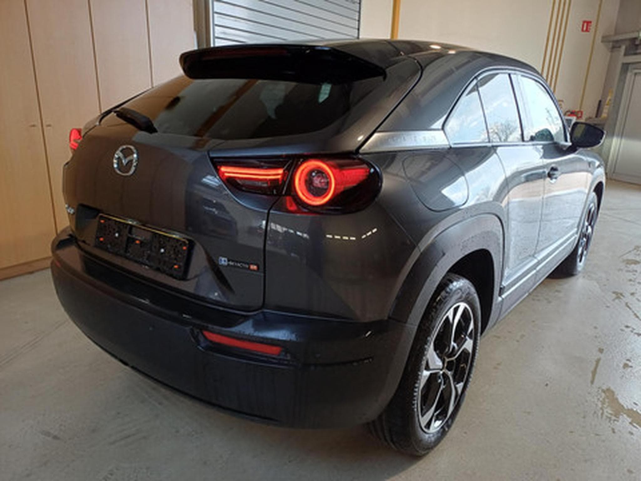 Mazda MX-30 e-SKYACTIV R-EV 170 pk Makoto Urban Expr (2026) - Photo 5