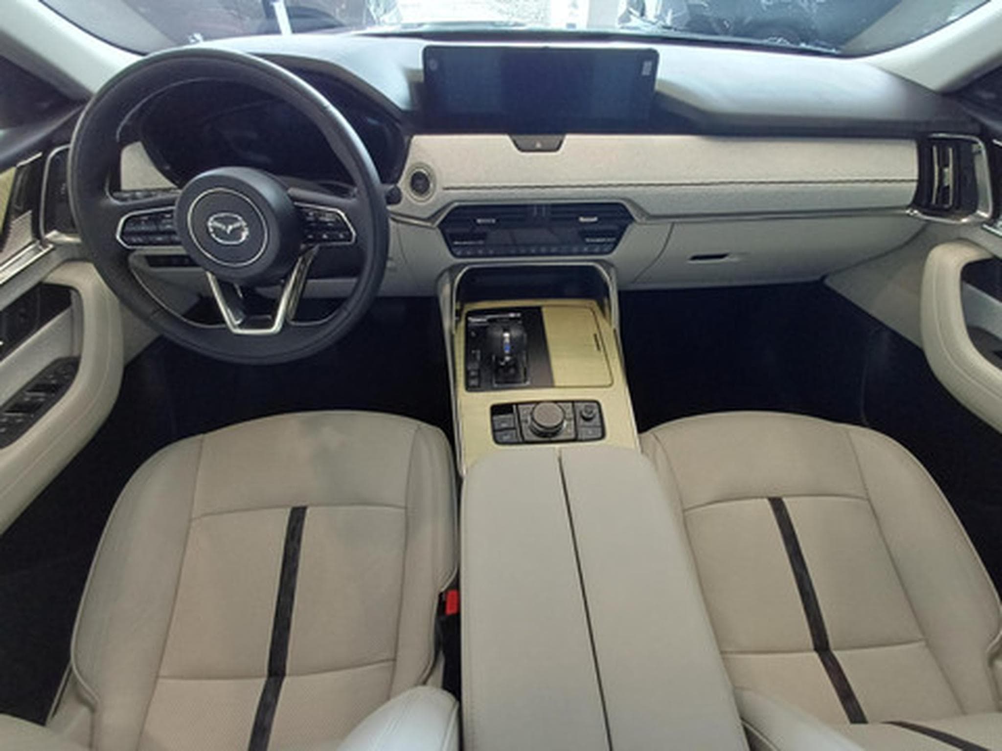 Mazda CX-60 2.5 e-SkyActiv PHEV Takumi (2026) - Photo 7