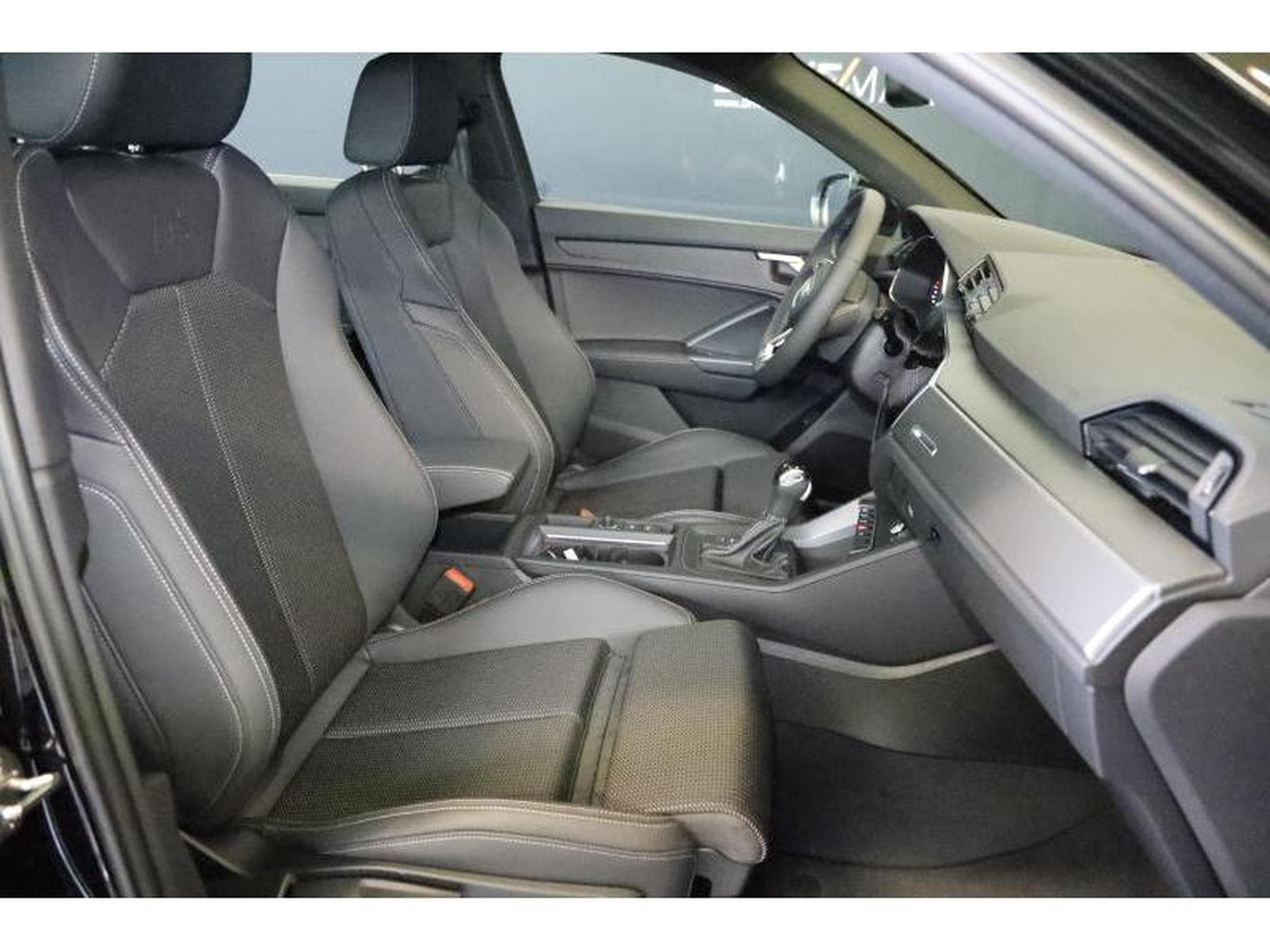 Audi Q3 Sportback S line (2024) - Foto 11