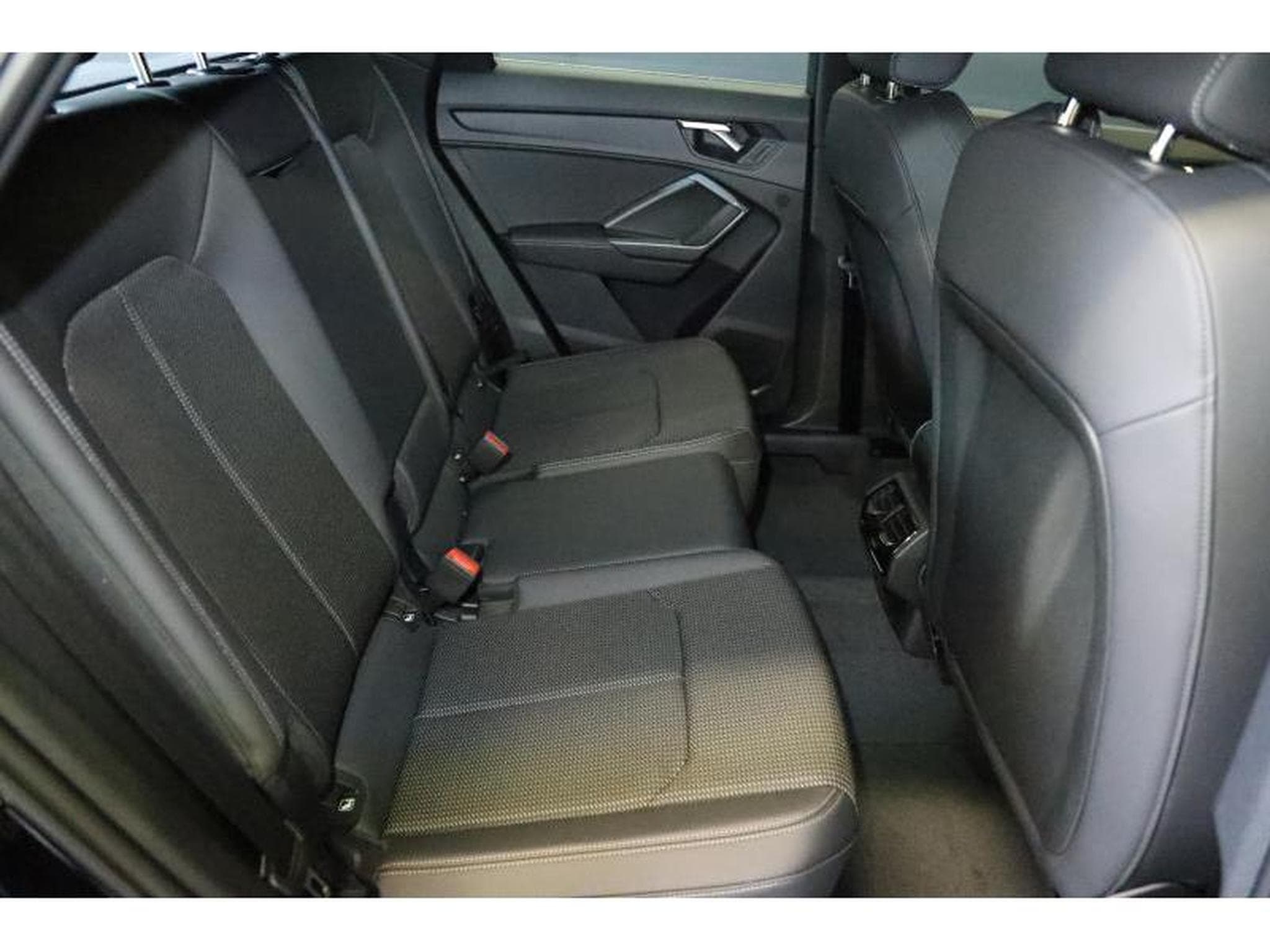 Audi Q3 Sportback S line (2024) - Foto 12