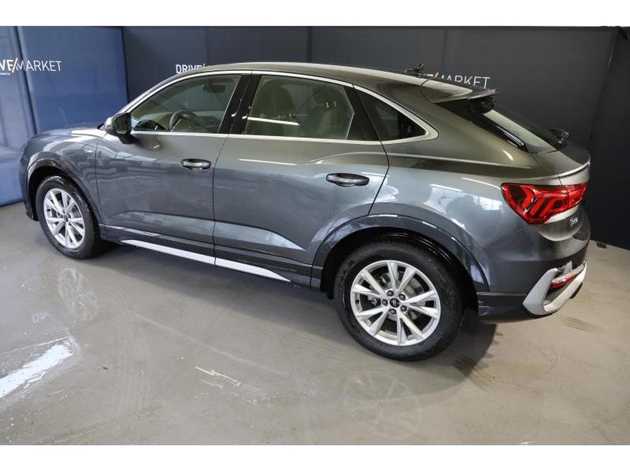 Audi Q3 Sportback S line (2024) - Foto 8