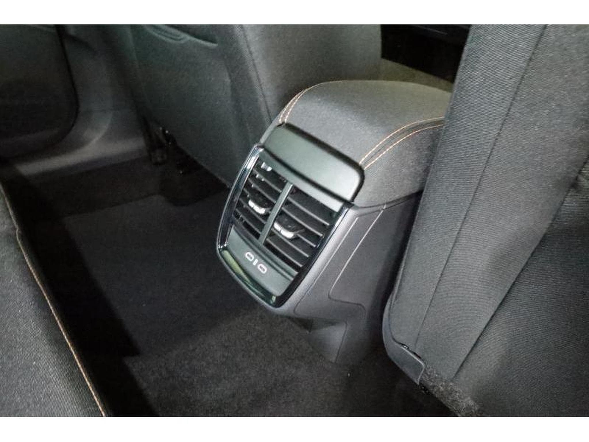 Skoda Kamiq Selection (2025) - Foto 8