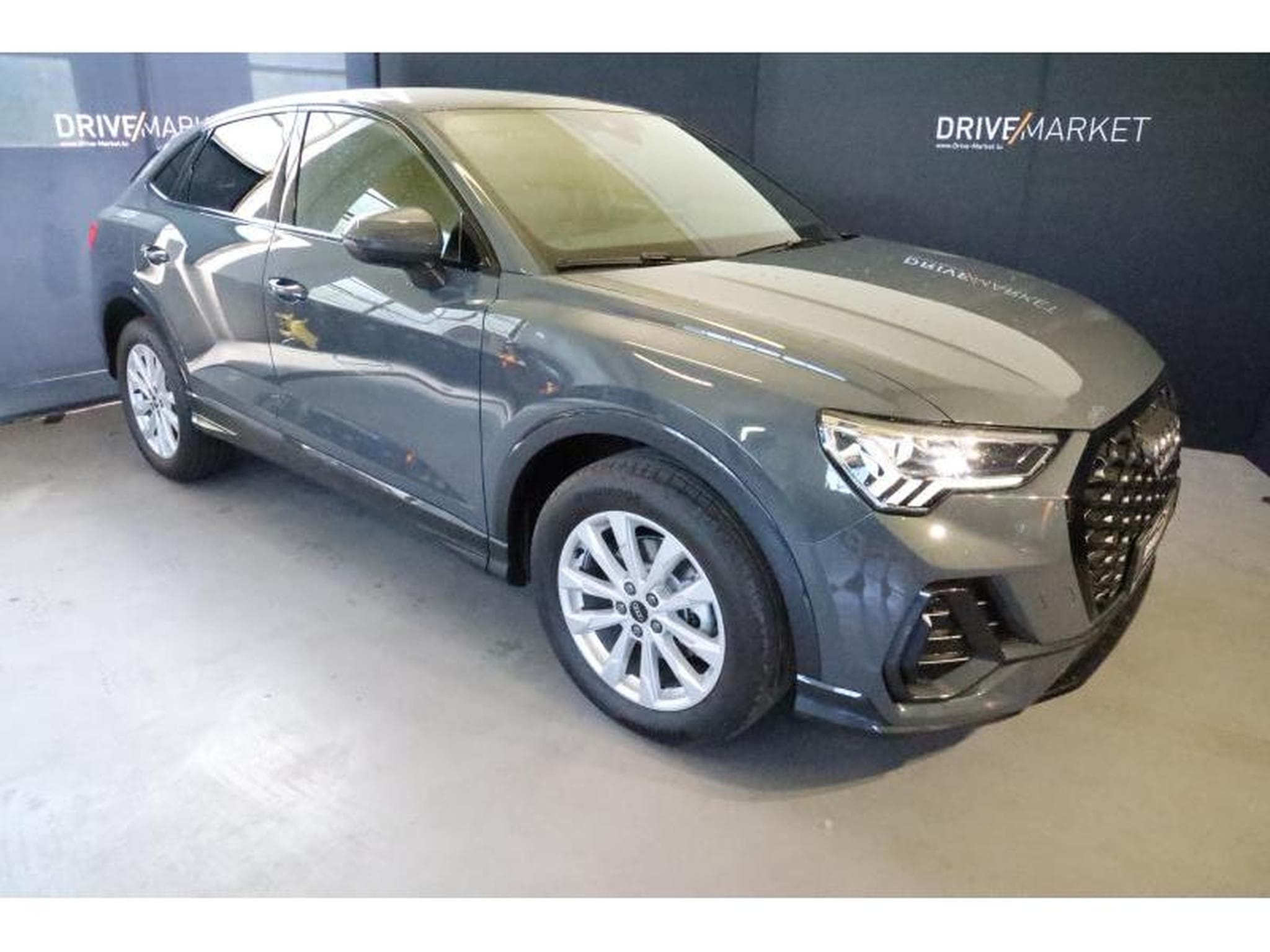 Audi Q3 Sportback (2025) - Foto 10