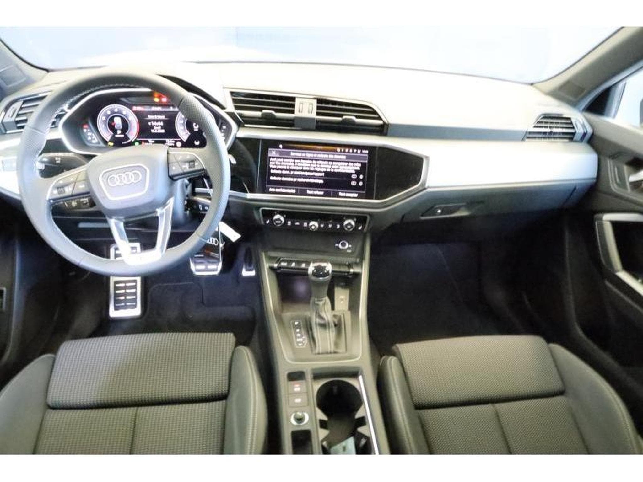 Audi Q3 Sportback (2025) - Foto 2